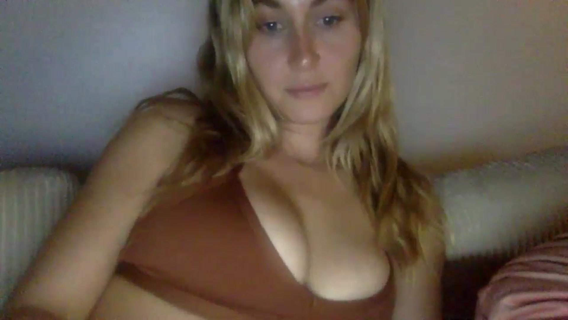 Gallery image thumbnail from lingerieyoga's myfreecams stream on, 07/15/2024, 05:02 image 20 of 20