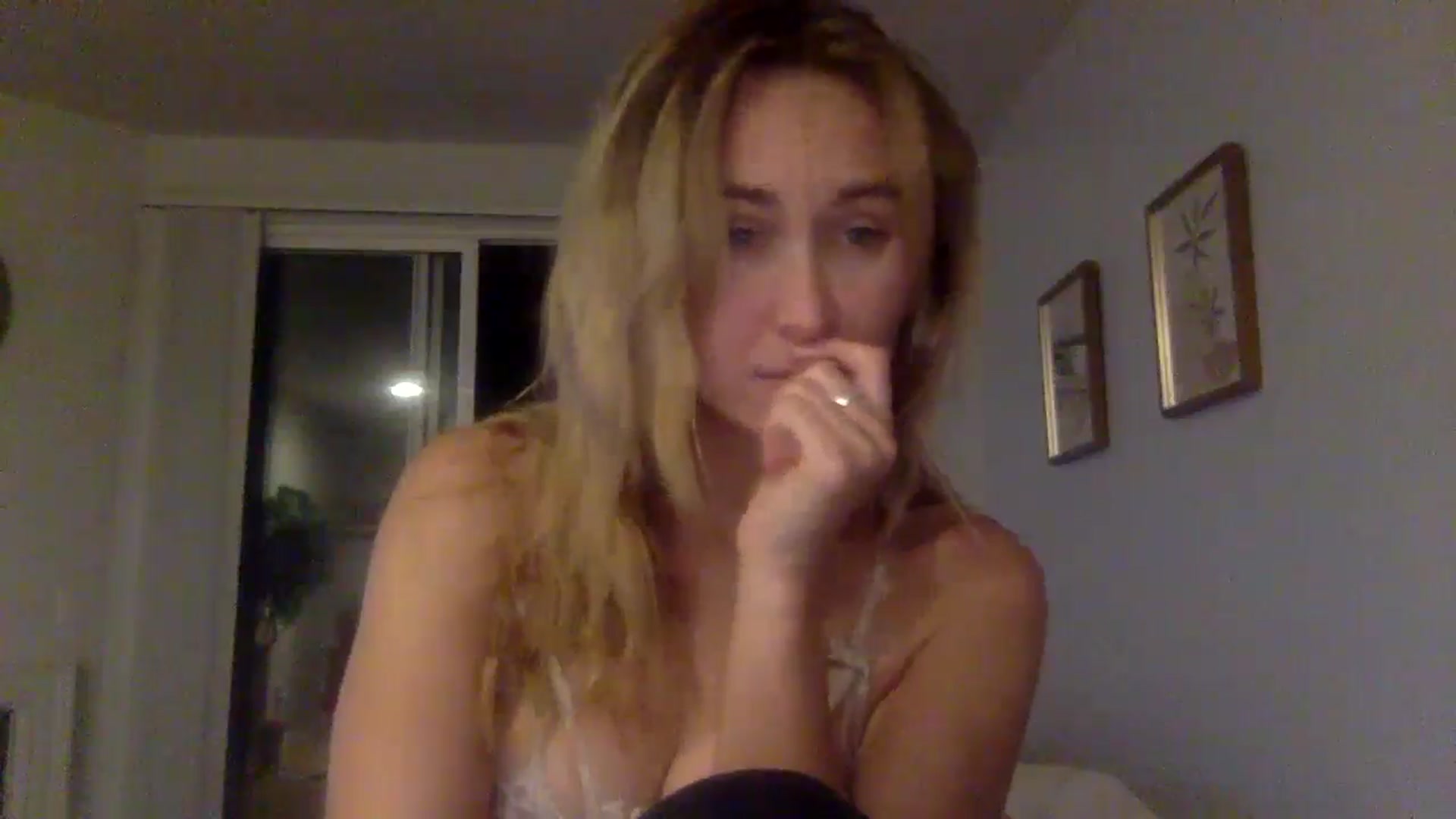 Gallery image thumbnail from lingerieyoga's myfreecams stream on, 07/17/2024, 05:21 image 18 of 20