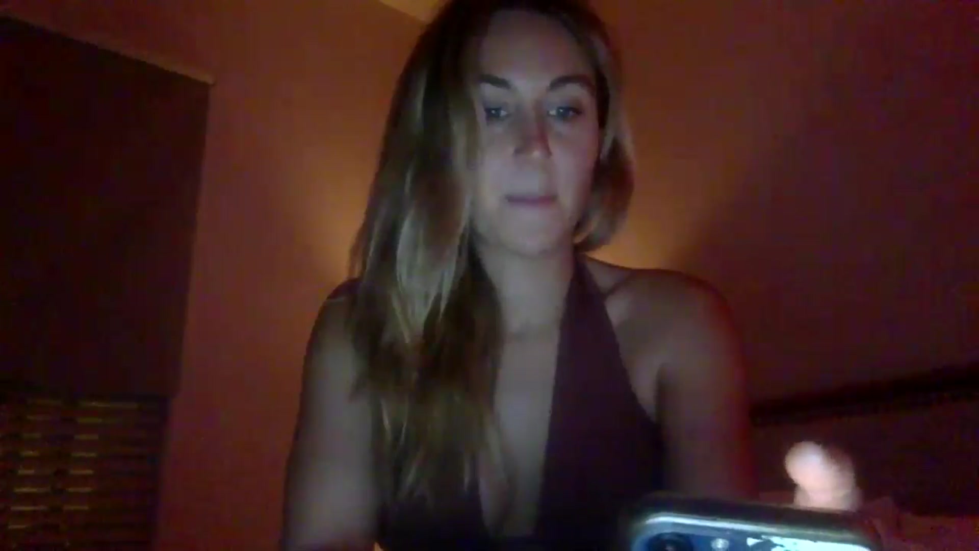 Gallery image thumbnail from lingerieyoga's myfreecams stream on, 07/28/2024, 04:36 image 19 of 20