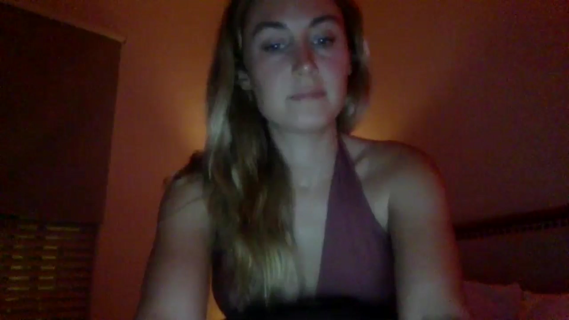 Gallery image thumbnail from lingerieyoga's myfreecams stream on, 07/28/2024, 04:36 image 15 of 20