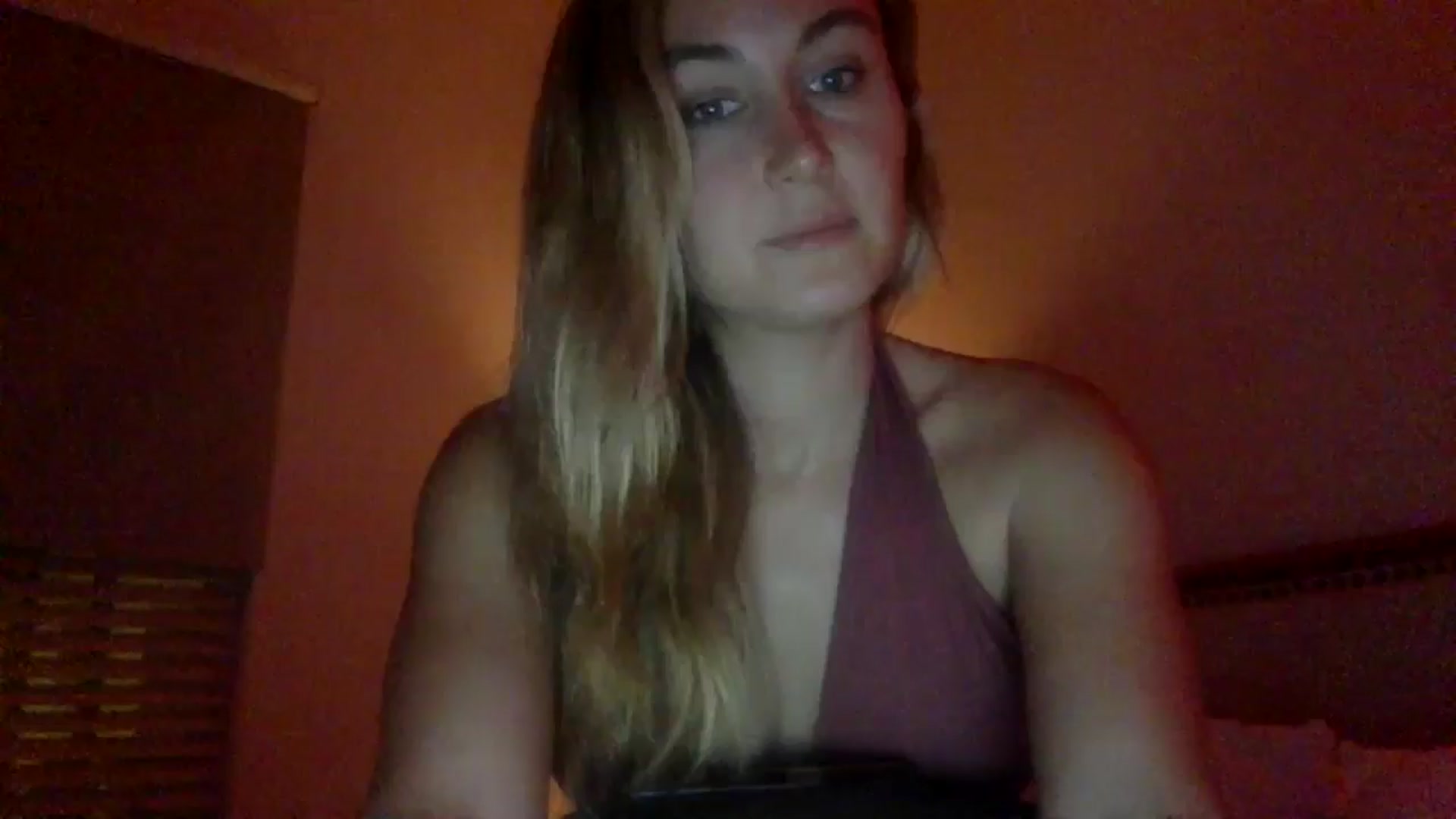 Gallery image thumbnail from lingerieyoga's myfreecams stream on, 07/28/2024, 04:36 image 13 of 20