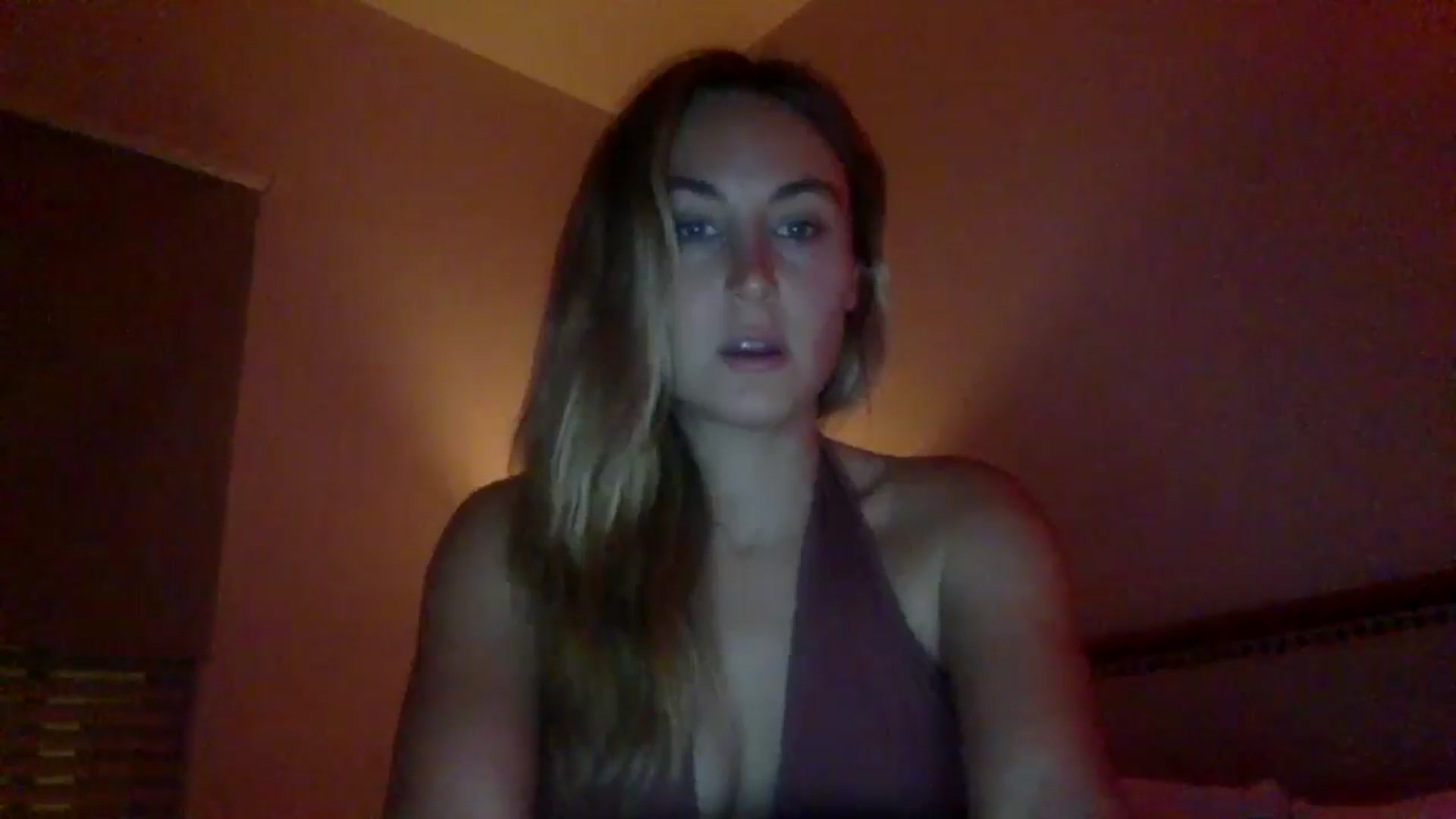 Gallery image thumbnail from lingerieyoga's myfreecams stream on, 07/28/2024, 04:36 image 12 of 20