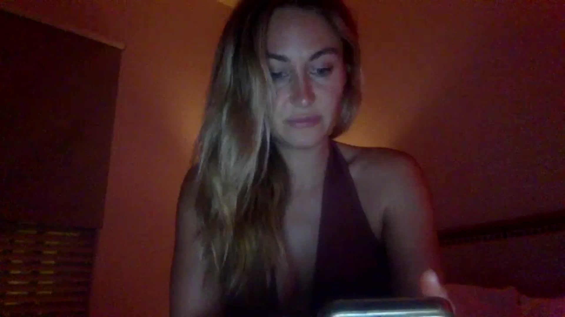 Gallery image thumbnail from lingerieyoga's myfreecams stream on, 07/28/2024, 04:36 image 18 of 20