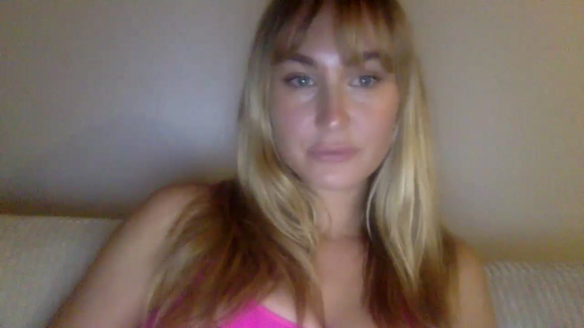Gallery image thumbnail from lingerieyoga's myfreecams stream on, 09/23/2024, 03:22 image 14 of 20