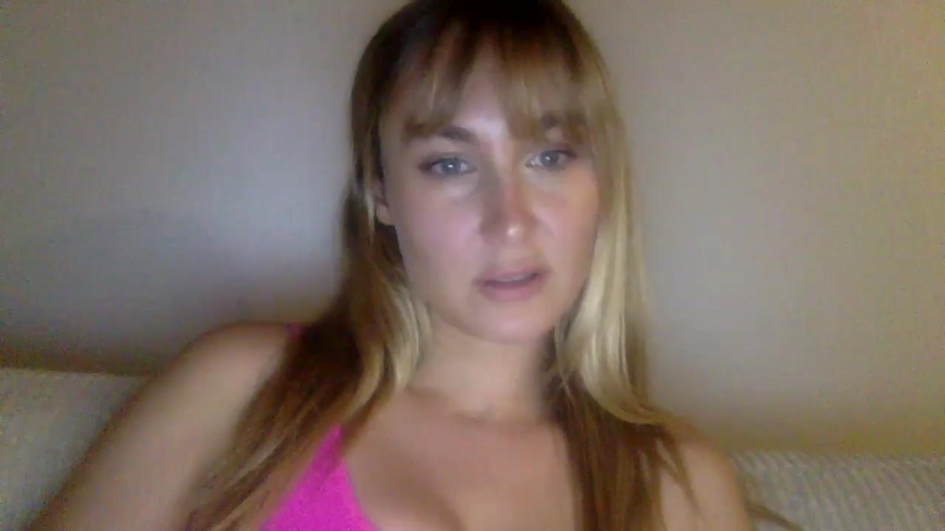 Gallery image thumbnail from lingerieyoga's myfreecams stream on, 09/23/2024, 03:22 image 16 of 20