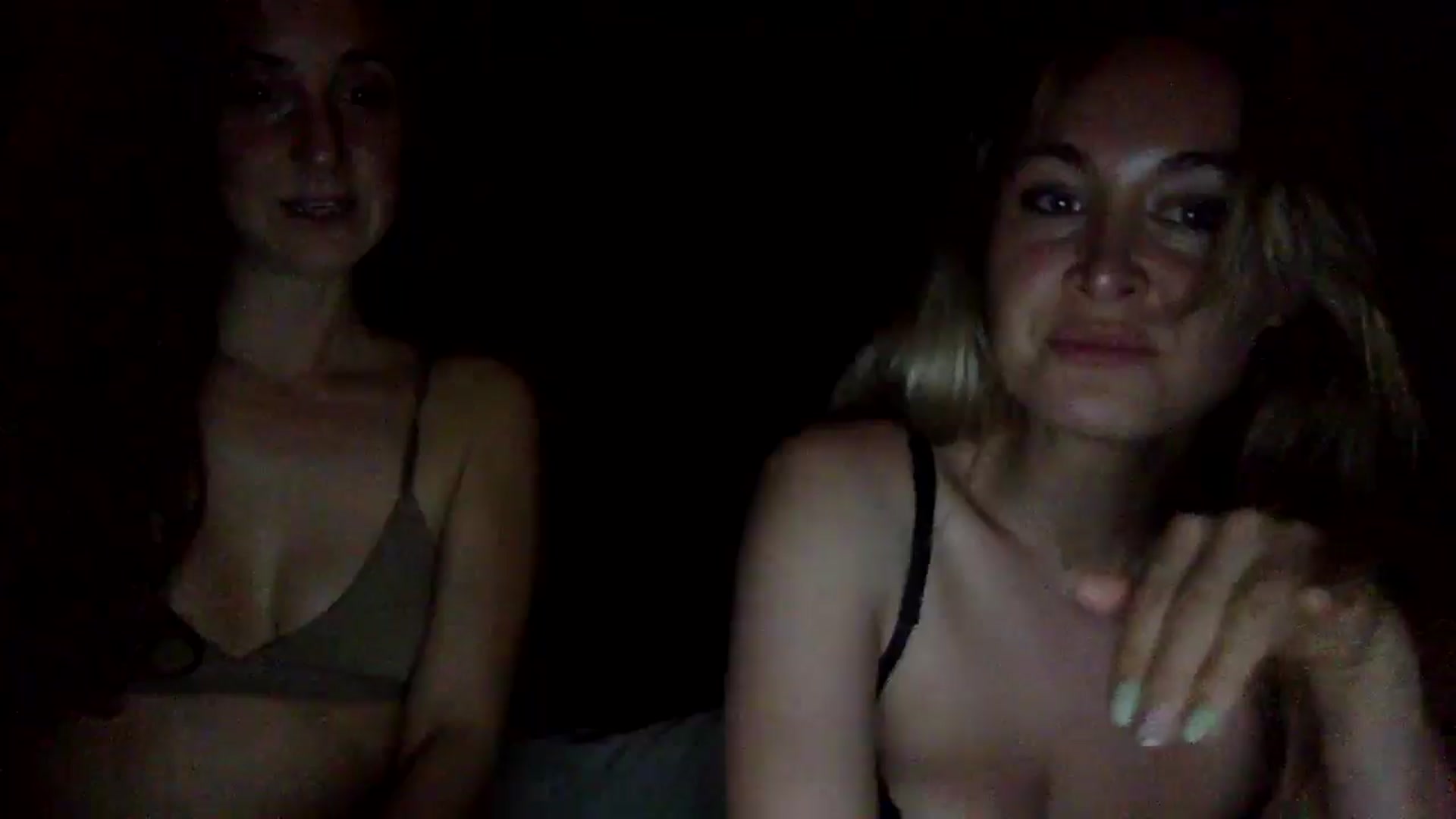 Gallery image thumbnail from lingerieyoga's myfreecams stream on, 03/16/2025, 07:36 image 11 of 20