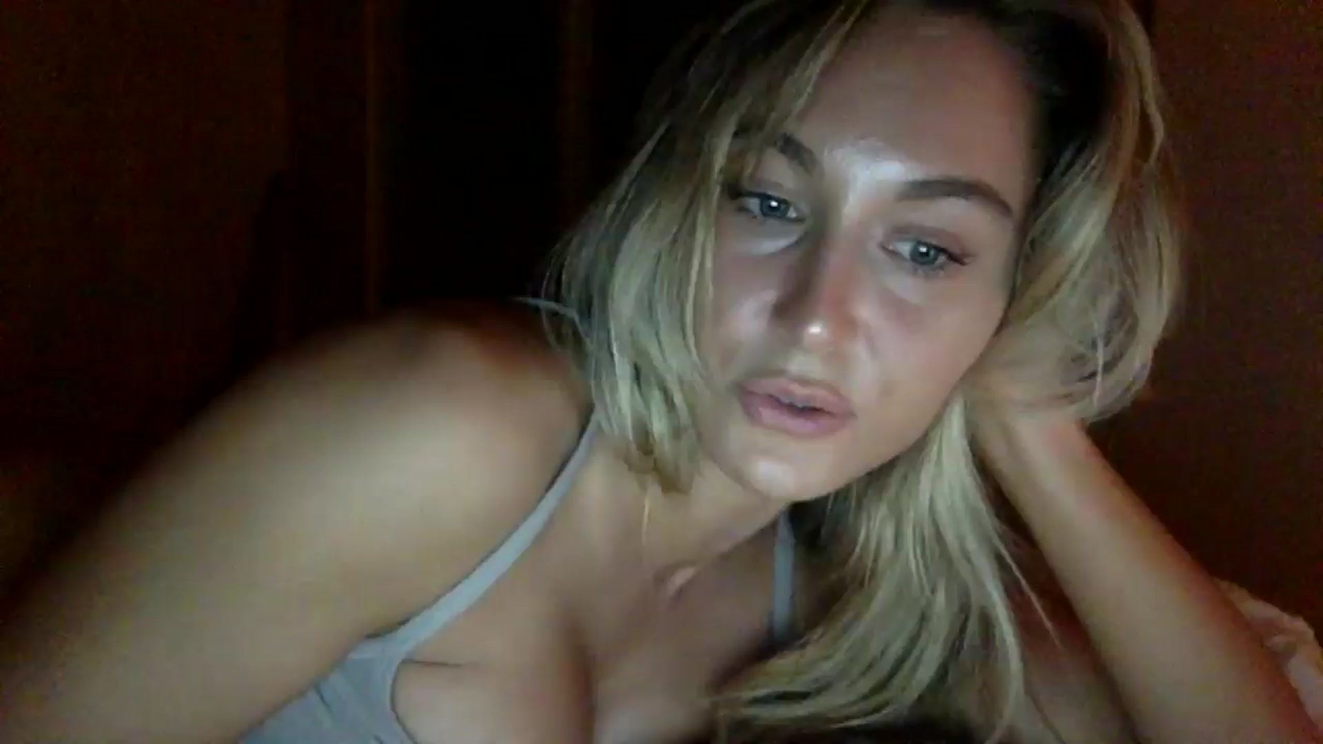Gallery image thumbnail from lingerieyoga's myfreecams stream on, 03/24/2025, 05:34 image 13 of 20