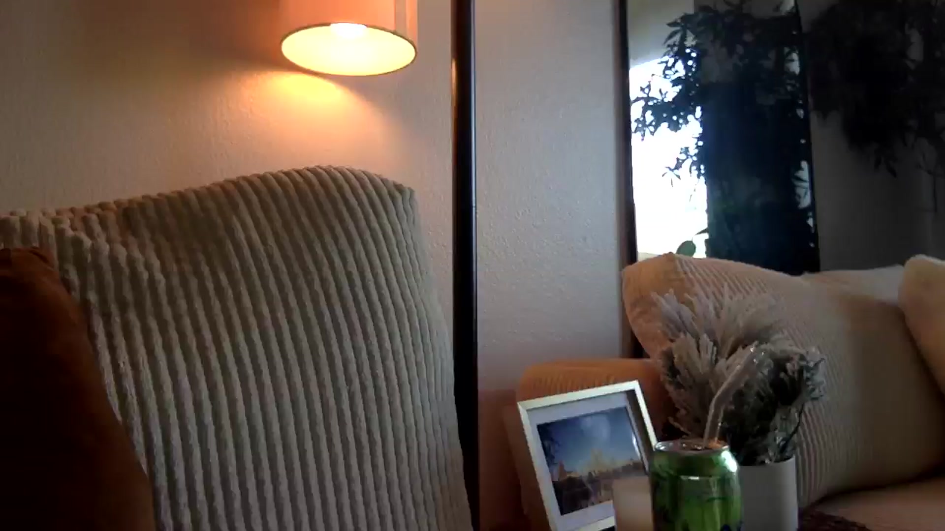 Gallery image thumbnail from lingerieyoga's myfreecams stream on, 04/23/2025, 24:44 image 4 of 20