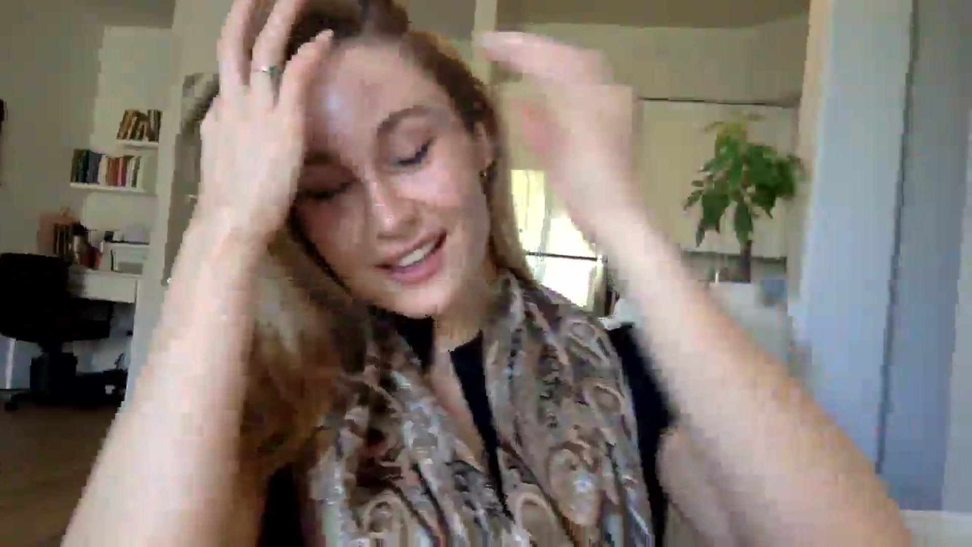 Gallery image thumbnail from lingerieyoga's myfreecams stream on, 04/29/2025, 23:35 image 4 of 20