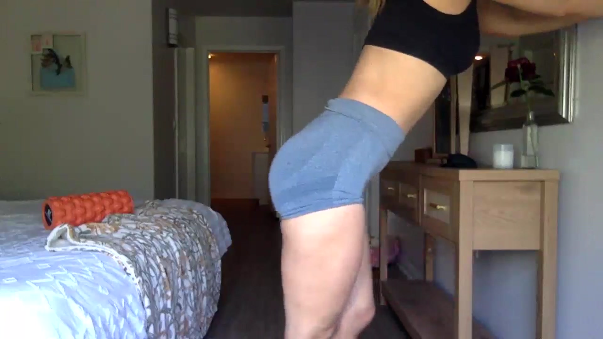 Gallery image thumbnail from lingerieyoga's myfreecams stream on, 05/14/2025, 22:07 image 11 of 20