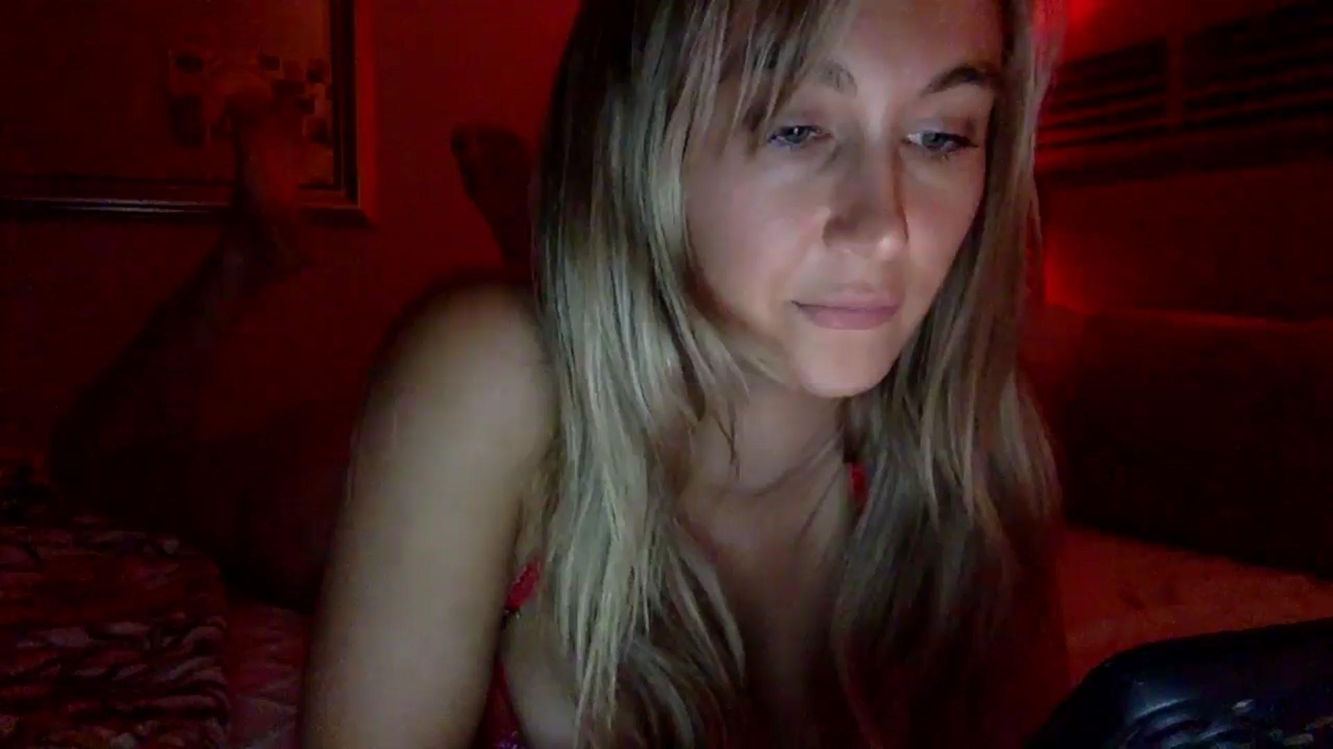 Gallery image thumbnail from lingerieyoga's myfreecams stream on, 05/29/2025, 05:36 image 20 of 20