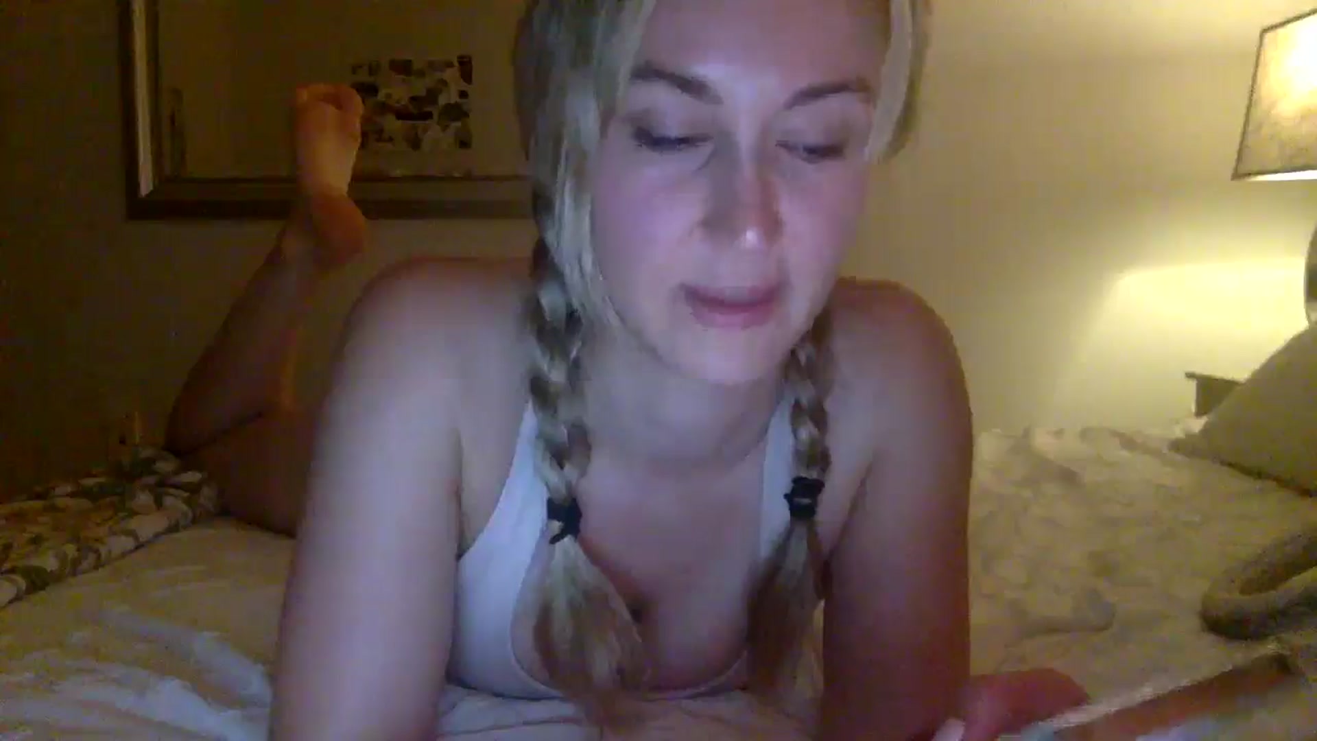 Gallery image thumbnail from lingerieyoga's myfreecams stream on, 07/03/2025, 05:51 image 11 of 20