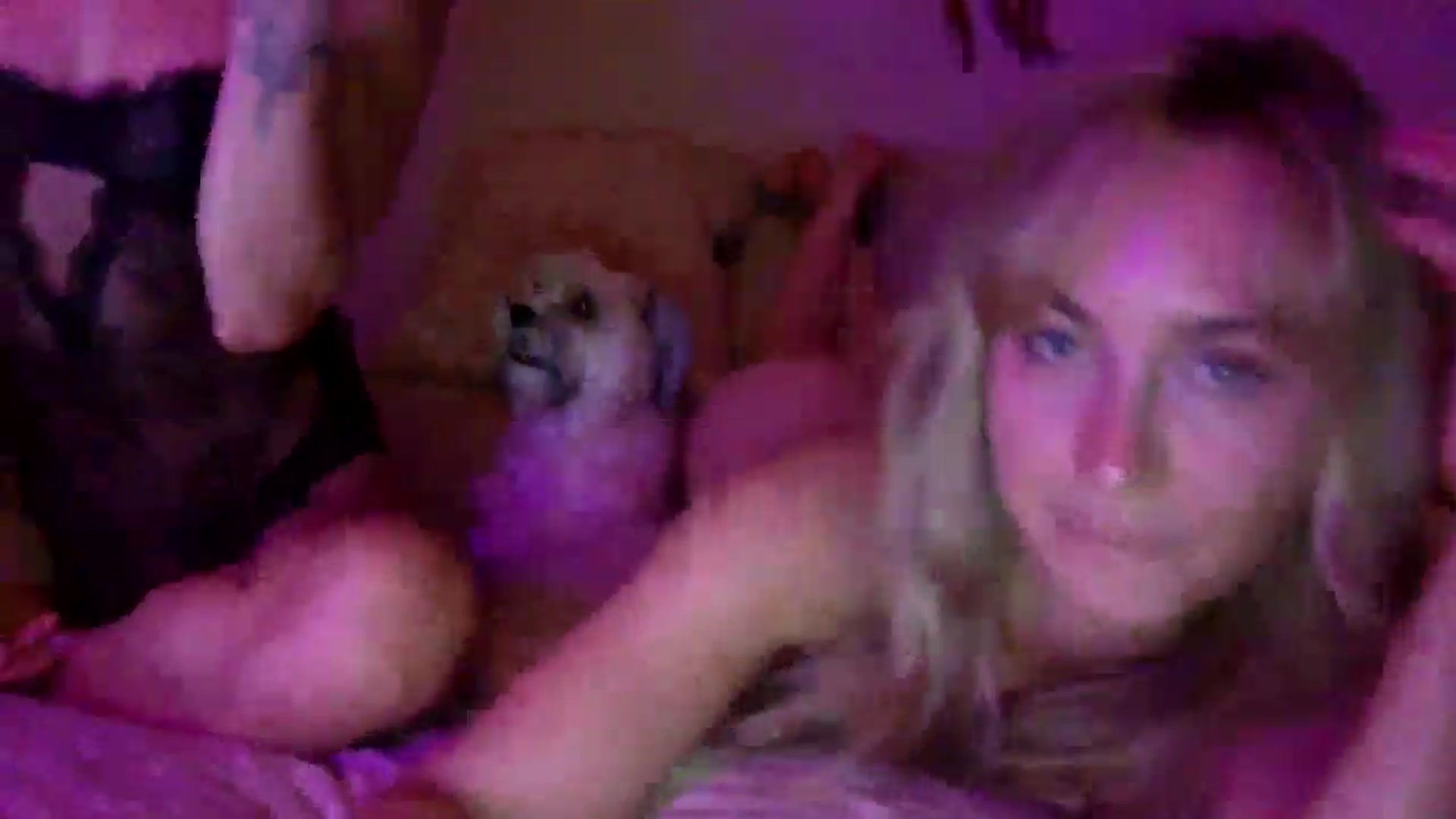 Gallery image thumbnail from lingerieyoga's myfreecams stream on, 07/19/2025, 06:20 image 18 of 20