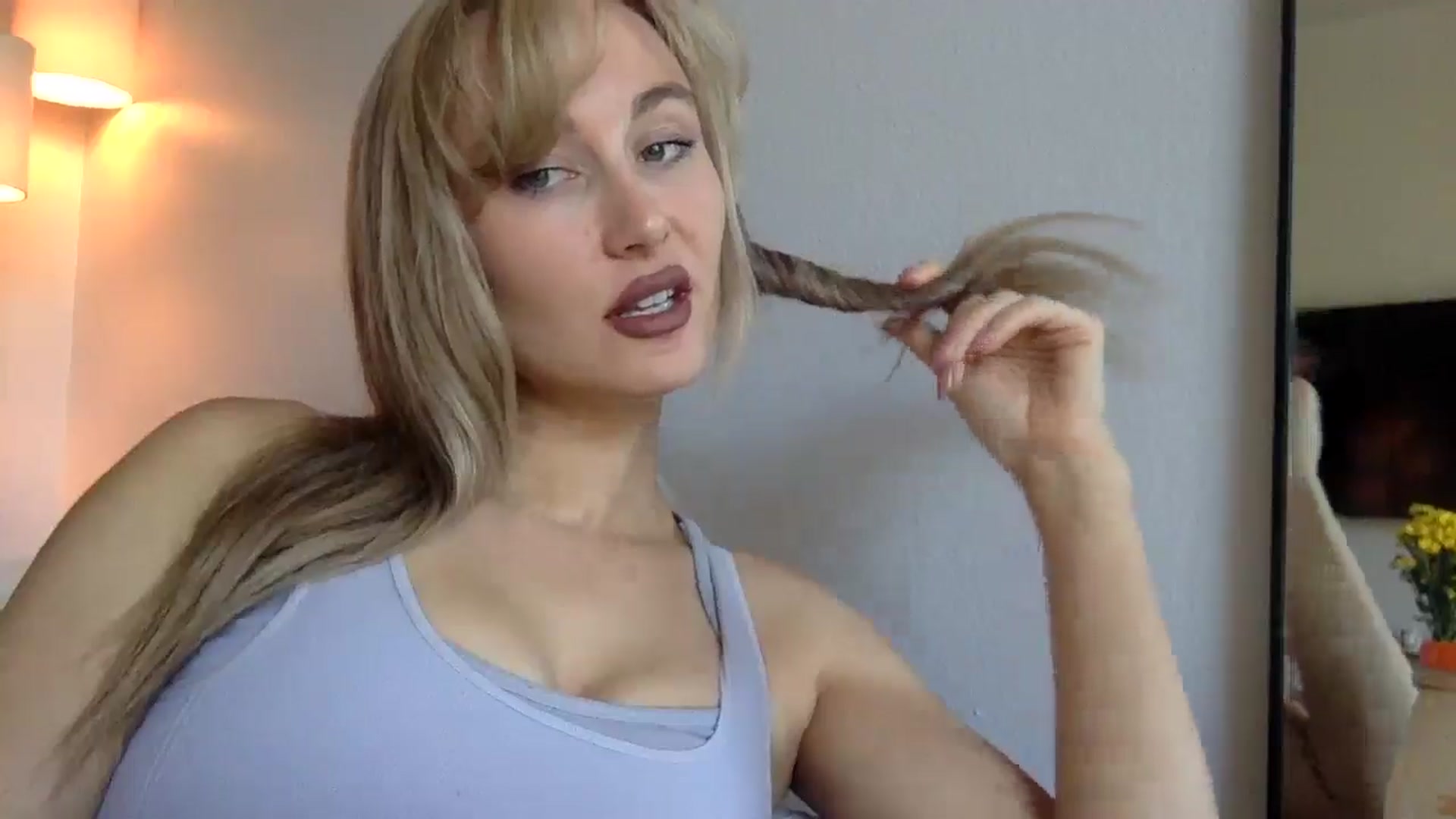 Gallery image thumbnail from lingerieyoga's myfreecams stream on, 07/25/2025, 22:25 image 5 of 20