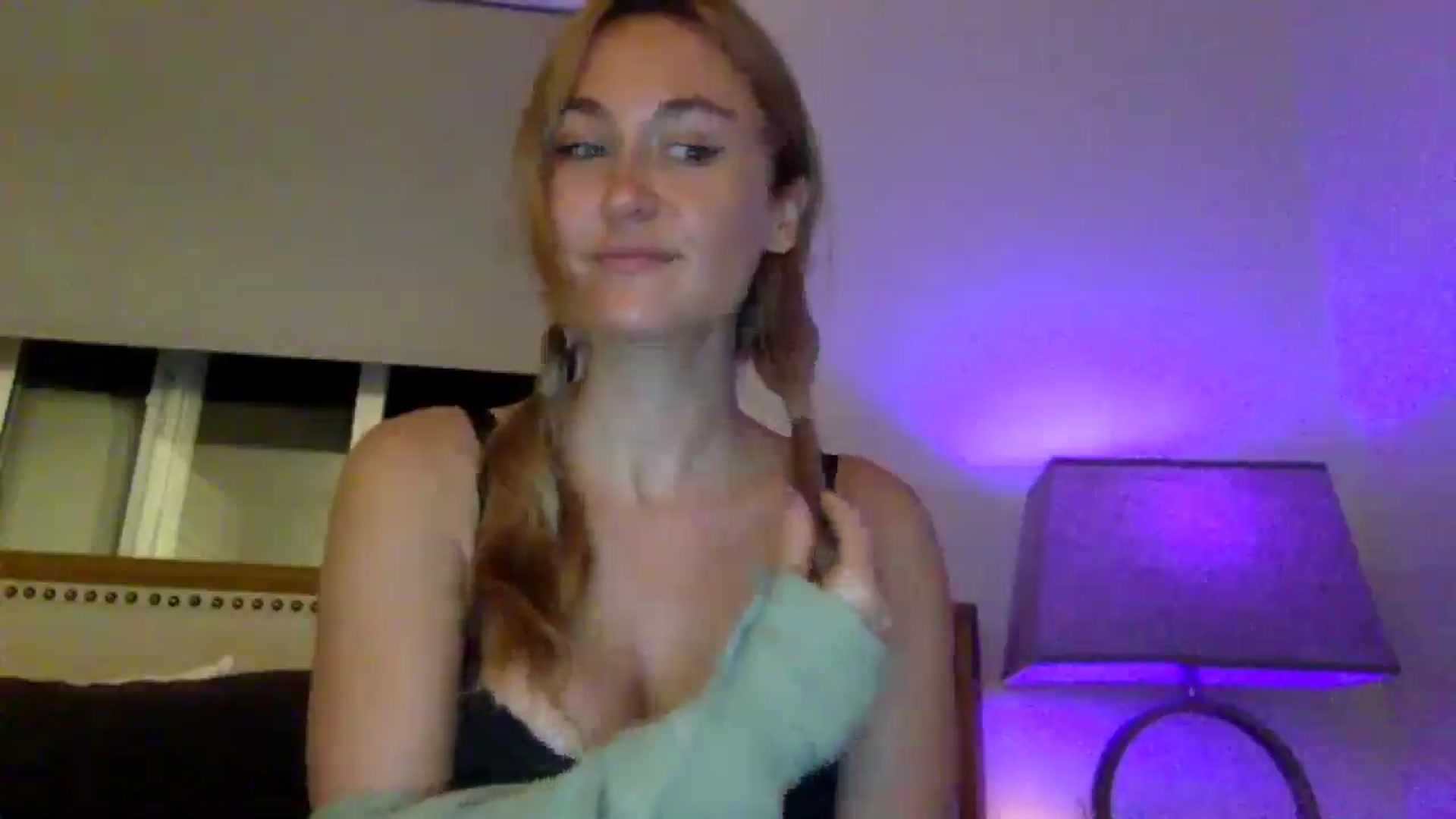 Gallery image thumbnail from lingerieyoga's myfreecams stream on, 08/27/2025, 06:37 image 20 of 20