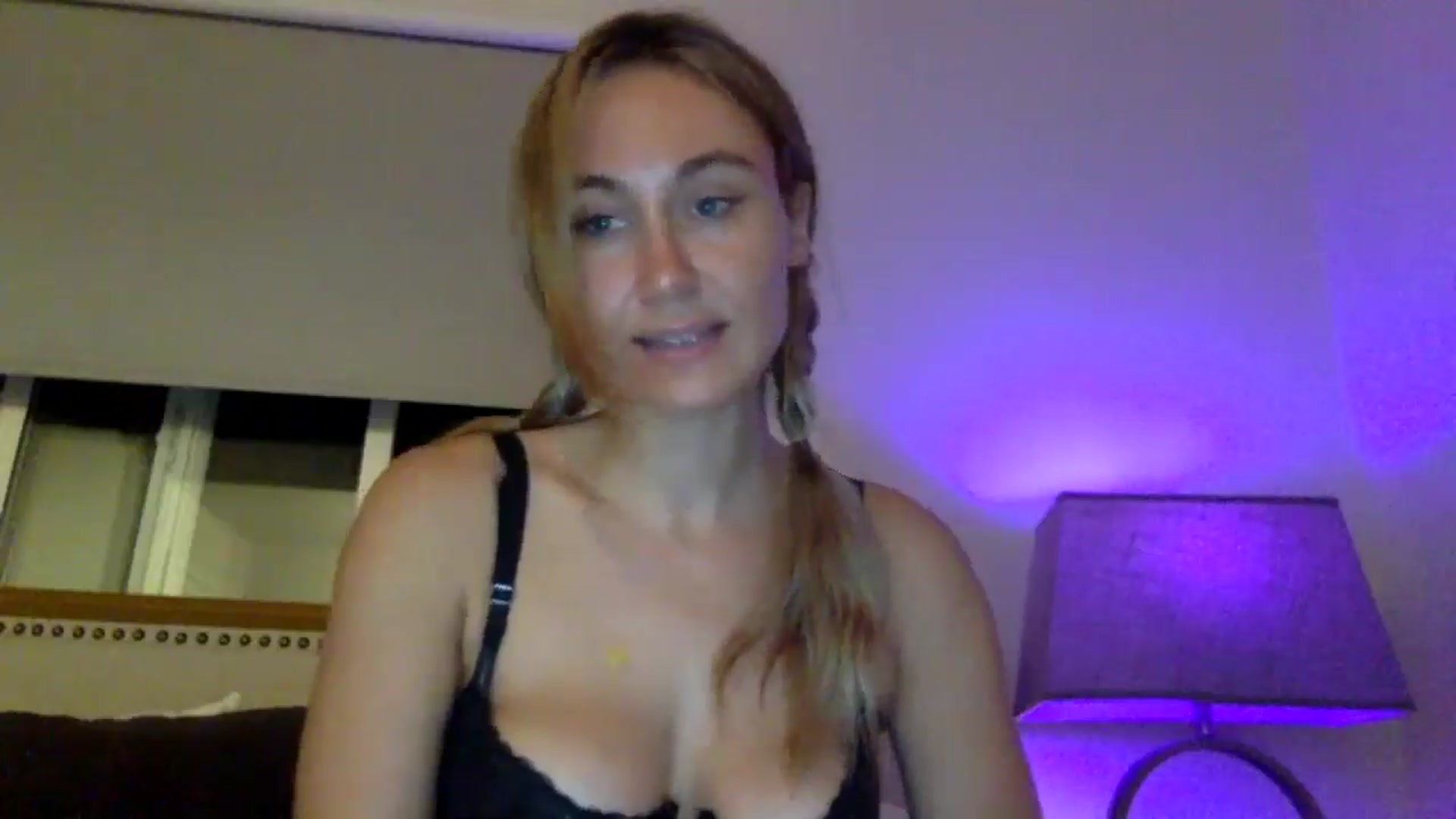 Gallery image thumbnail from lingerieyoga's myfreecams stream on, 08/27/2025, 06:37 image 13 of 20