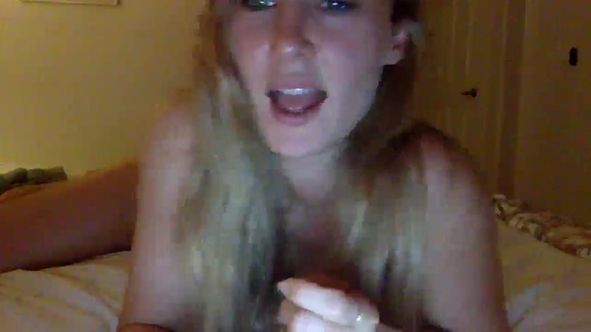 Gallery image thumbnail from lingerieyoga's myfreecams stream on, 09/11/2025, 05:40 image 11 of 20