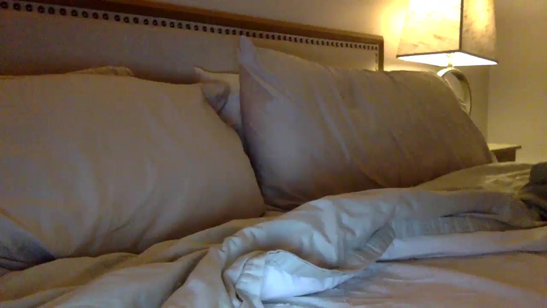 Gallery image thumbnail from lingerieyoga's myfreecams stream on, 09/11/2025, 05:40 image 19 of 20