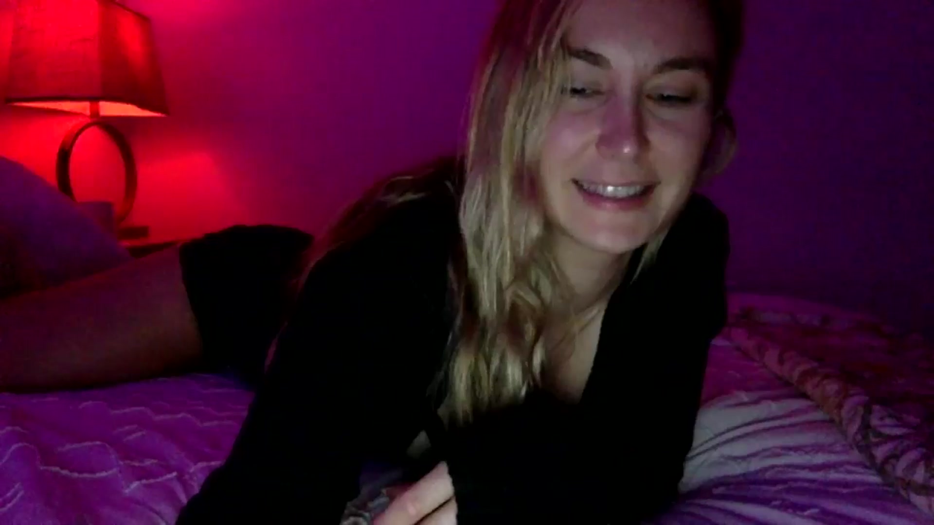 Gallery image thumbnail from lingerieyoga's myfreecams stream on, 09/16/2025, 06:54 image 11 of 20