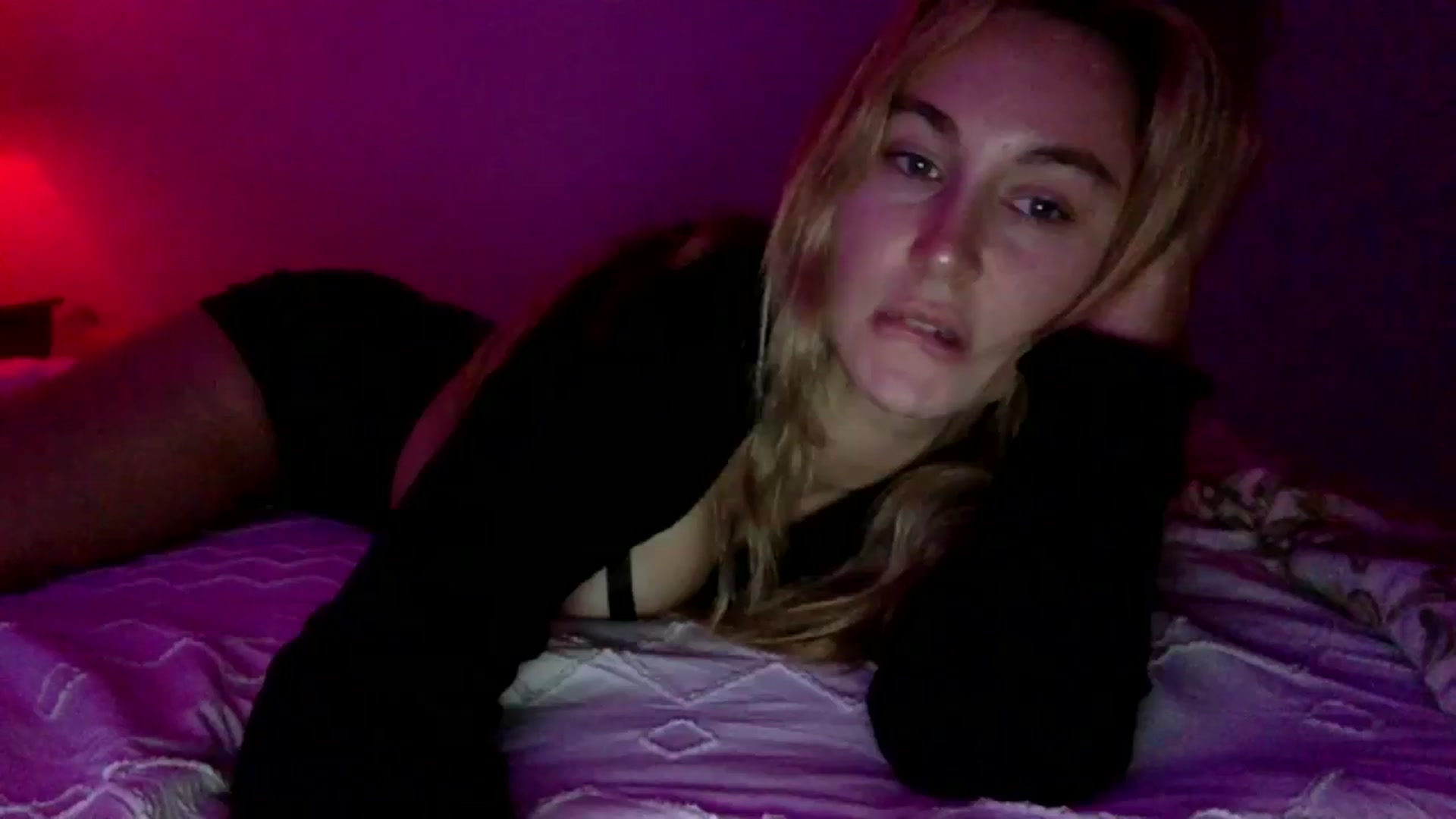 Gallery image thumbnail from lingerieyoga's myfreecams stream on, 09/16/2025, 06:54 image 17 of 20