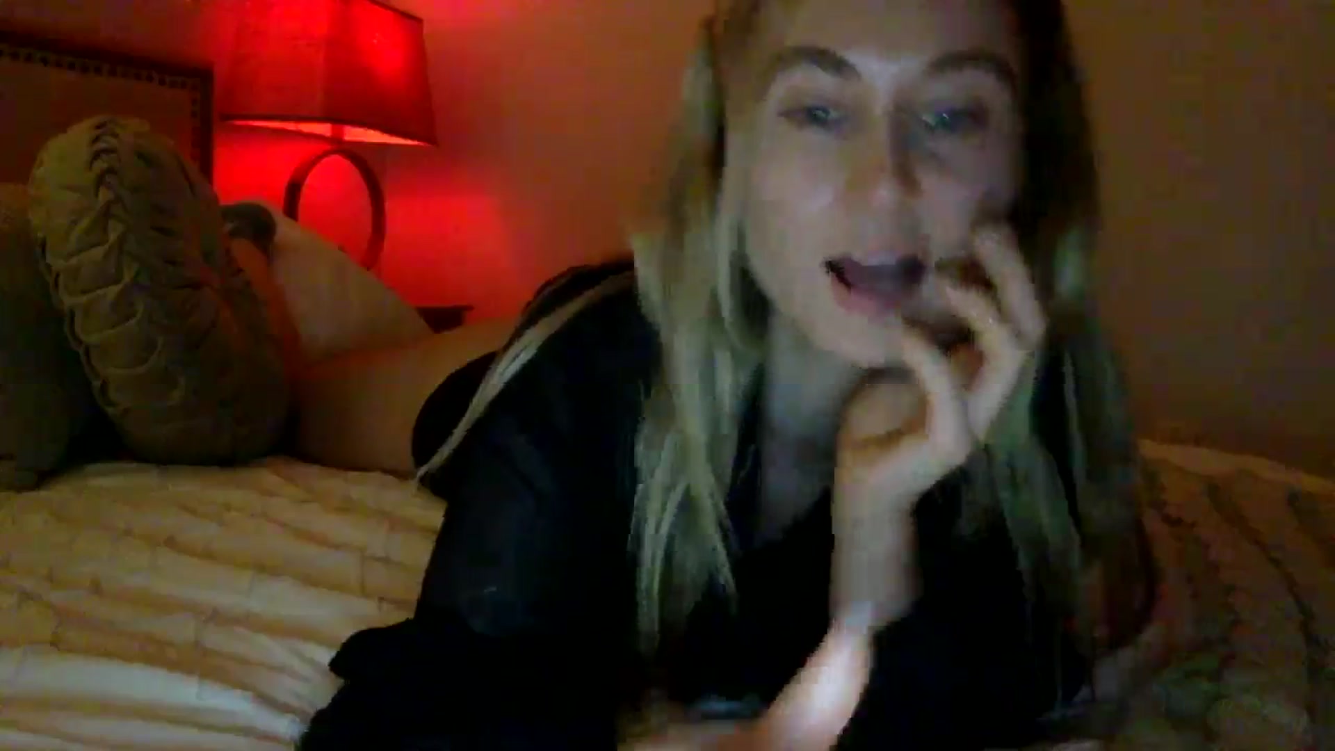 Gallery image thumbnail from lingerieyoga's myfreecams stream on, 09/21/2025, 06:36 image 15 of 20