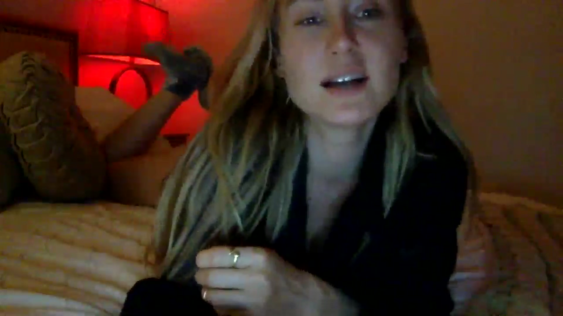 Gallery image thumbnail from lingerieyoga's myfreecams stream on, 09/21/2025, 06:36 image 14 of 20