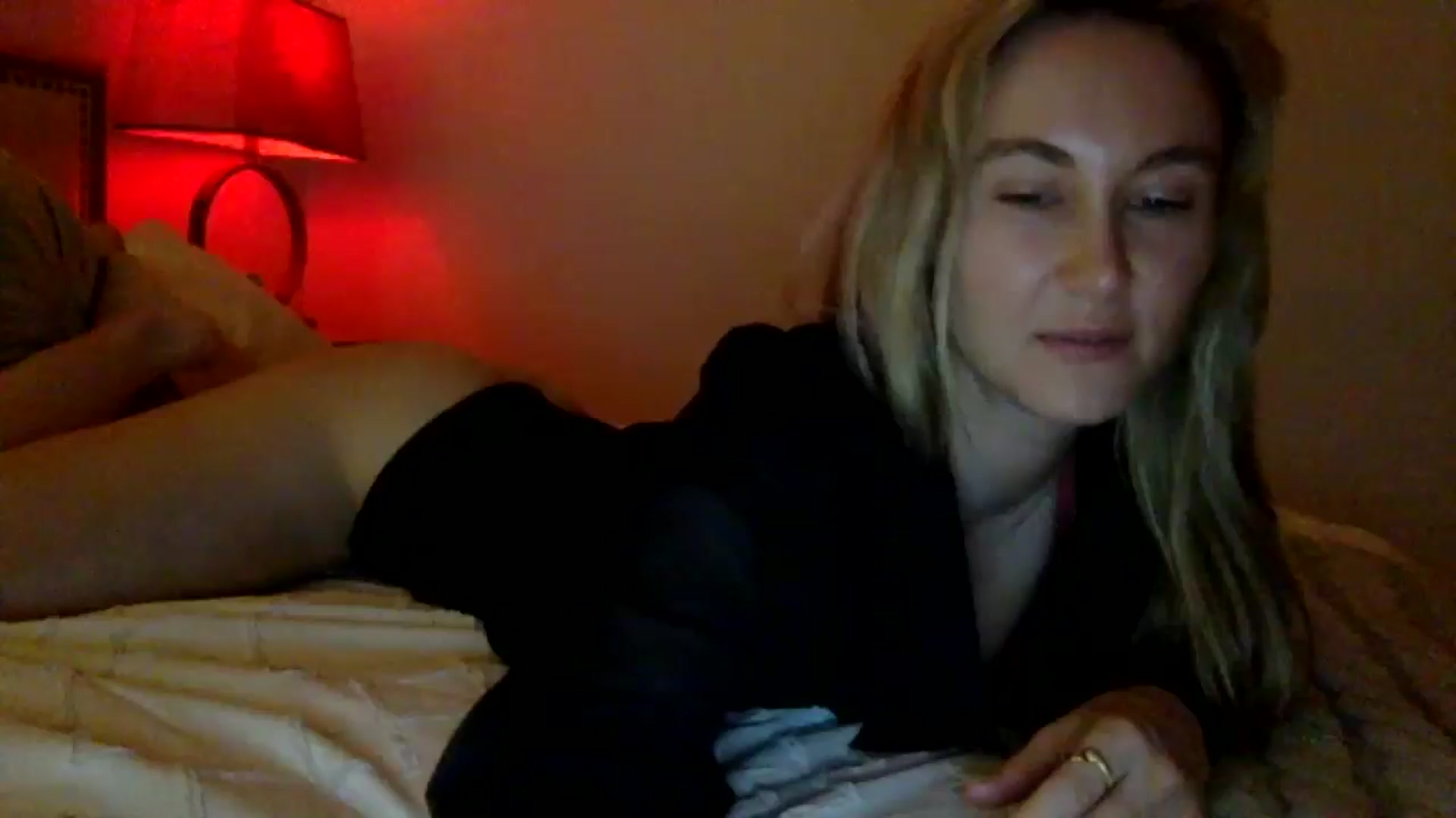 Gallery image thumbnail from lingerieyoga's myfreecams stream on, 09/21/2025, 06:36 image 19 of 20