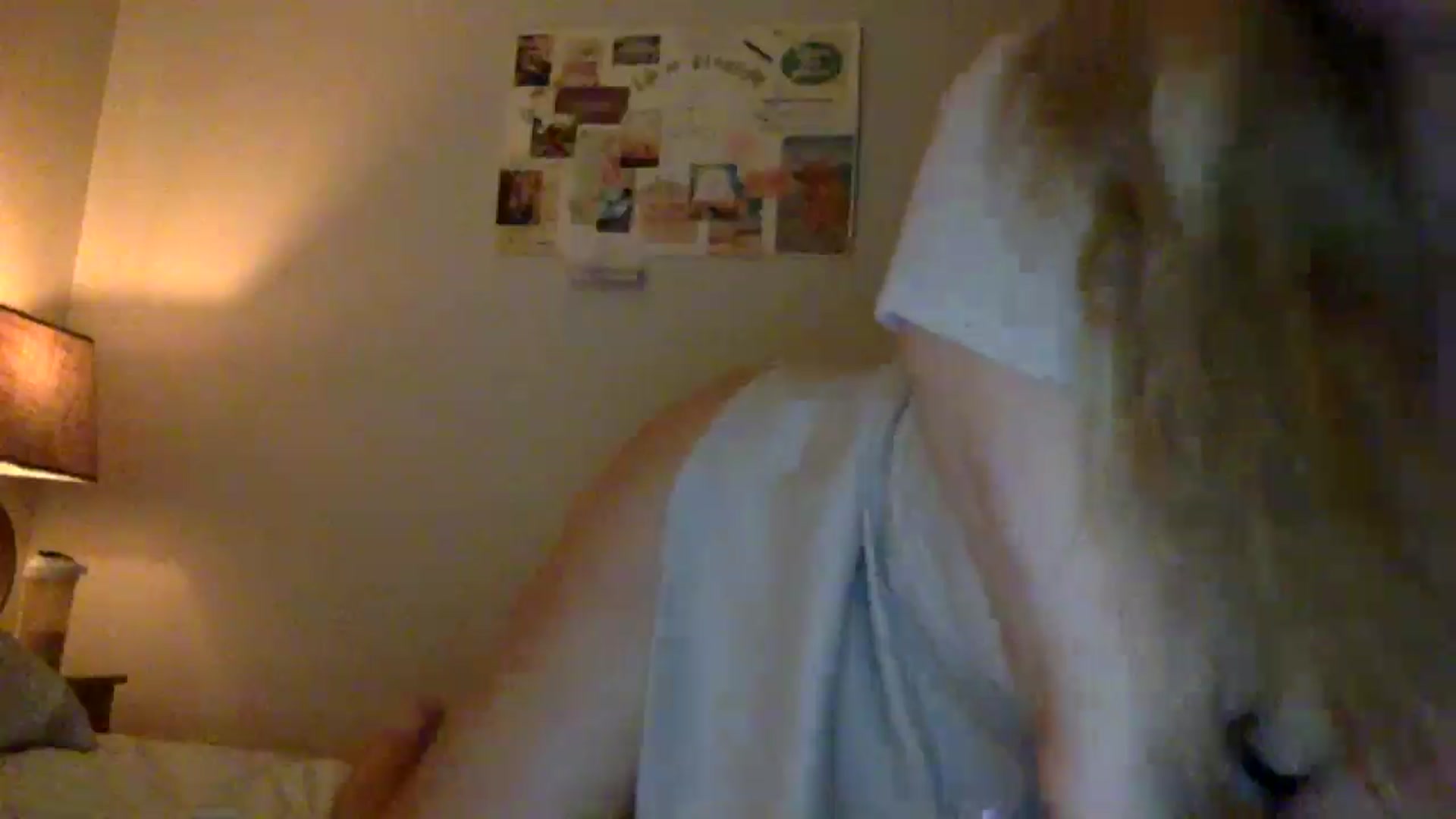 Gallery image thumbnail from lingerieyoga's myfreecams stream on, 10/12/2025, 05:47 image 20 of 20