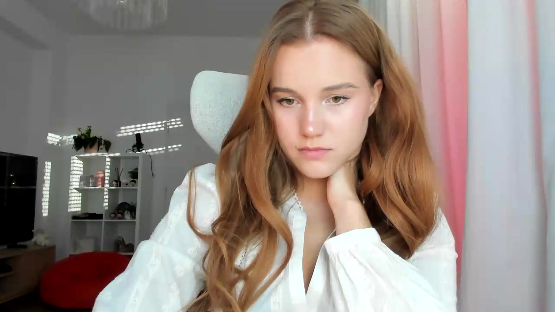 Gallery image thumbnail from lisa_lisa's myfreecams stream on, 08/29/2026, 16:55 image 9 of 20