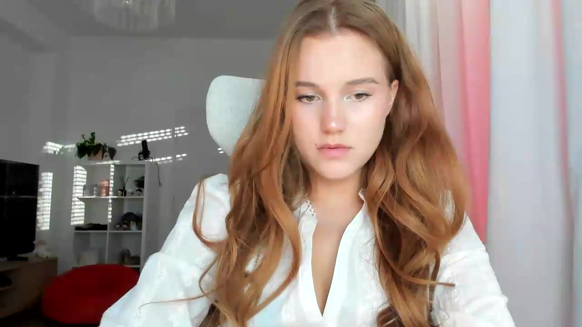 Gallery image thumbnail from lisa_lisa's myfreecams stream on, 08/29/2026, 16:55 image 5 of 20
