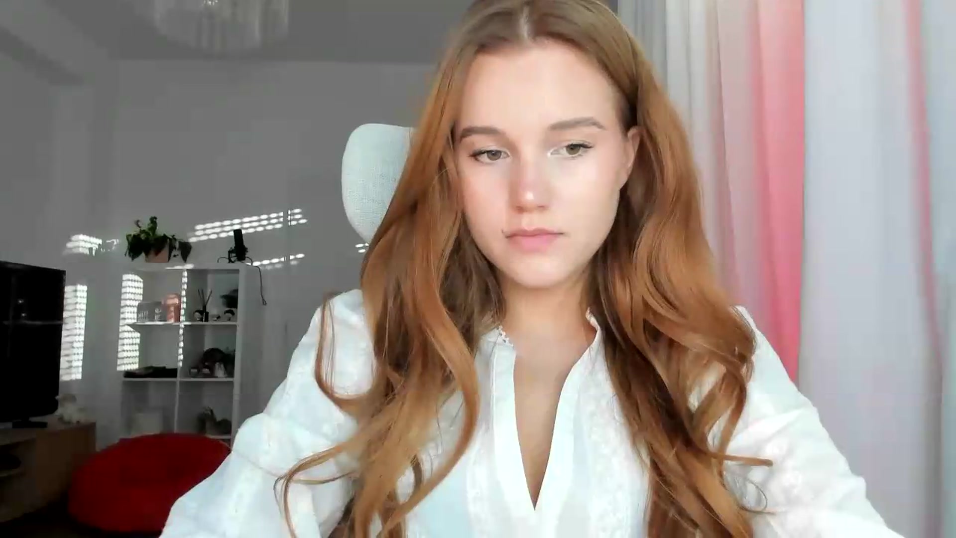 Gallery image thumbnail from lisa_lisa's myfreecams stream on, 08/29/2026, 16:55 image 3 of 20