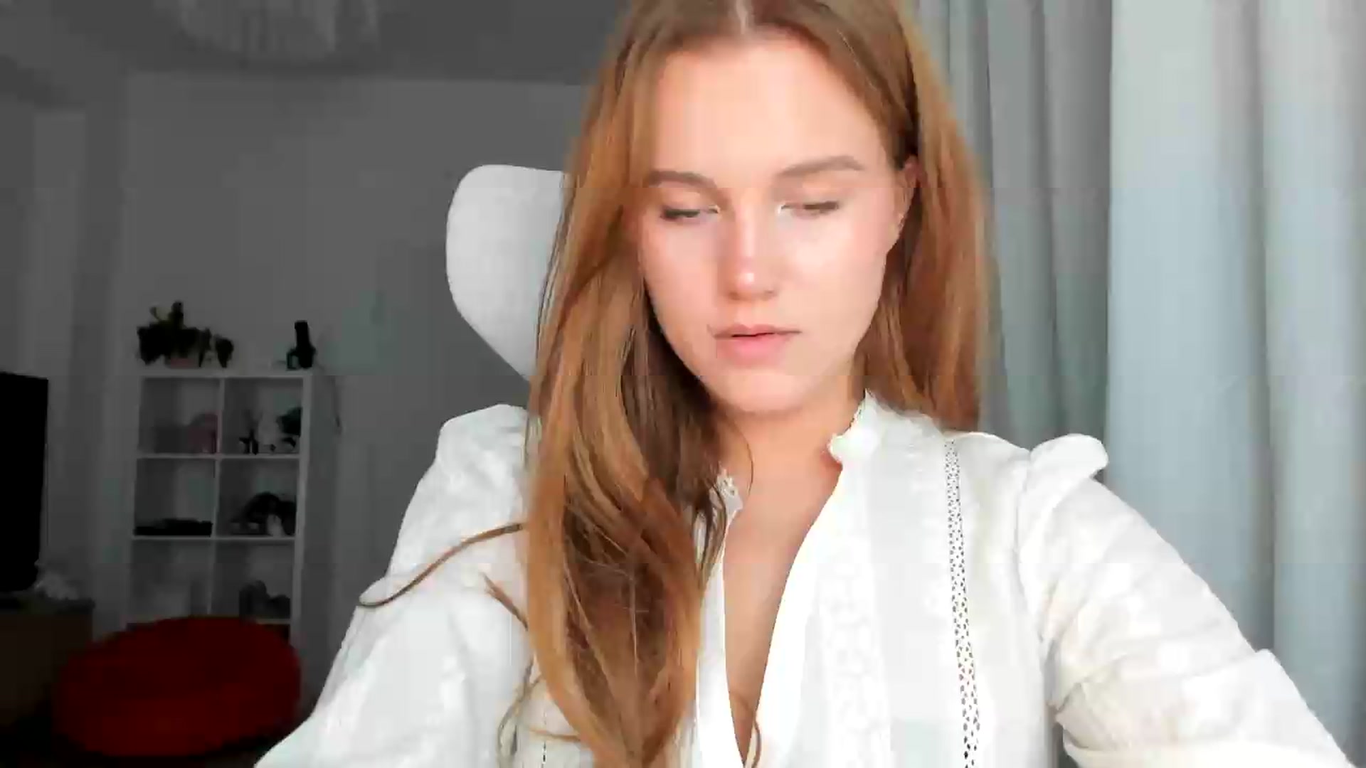 Gallery image thumbnail from lisa_lisa's myfreecams stream on, 08/29/2026, 18:22 image 11 of 20