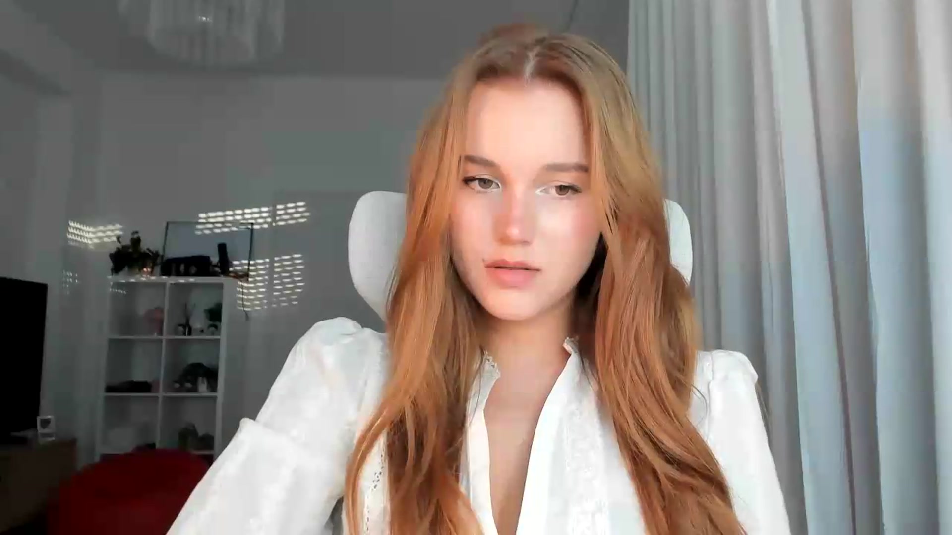 Gallery image thumbnail from lisa_lisa's myfreecams stream on, 09/01/2026, 17:31 image 2 of 20