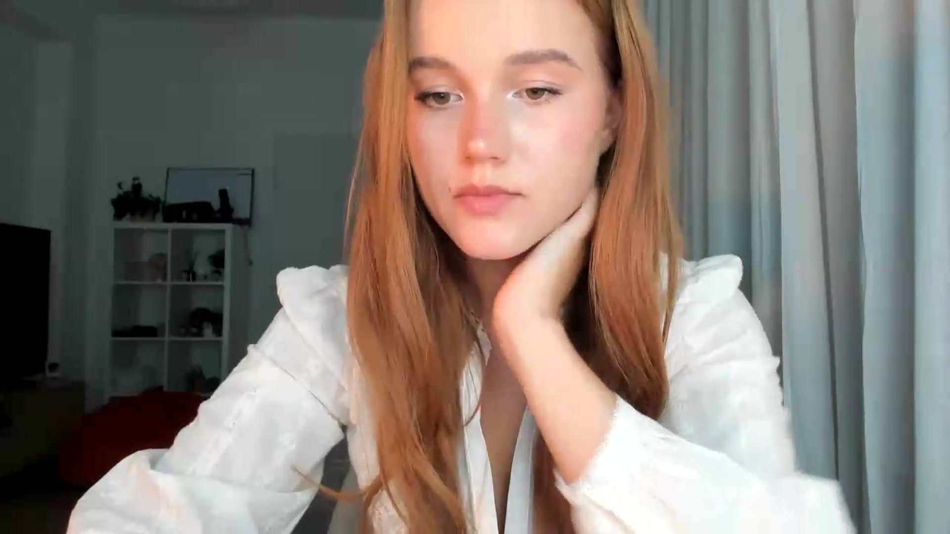Gallery image thumbnail from lisa_lisa's myfreecams stream on, 09/01/2026, 19:04 image 13 of 20