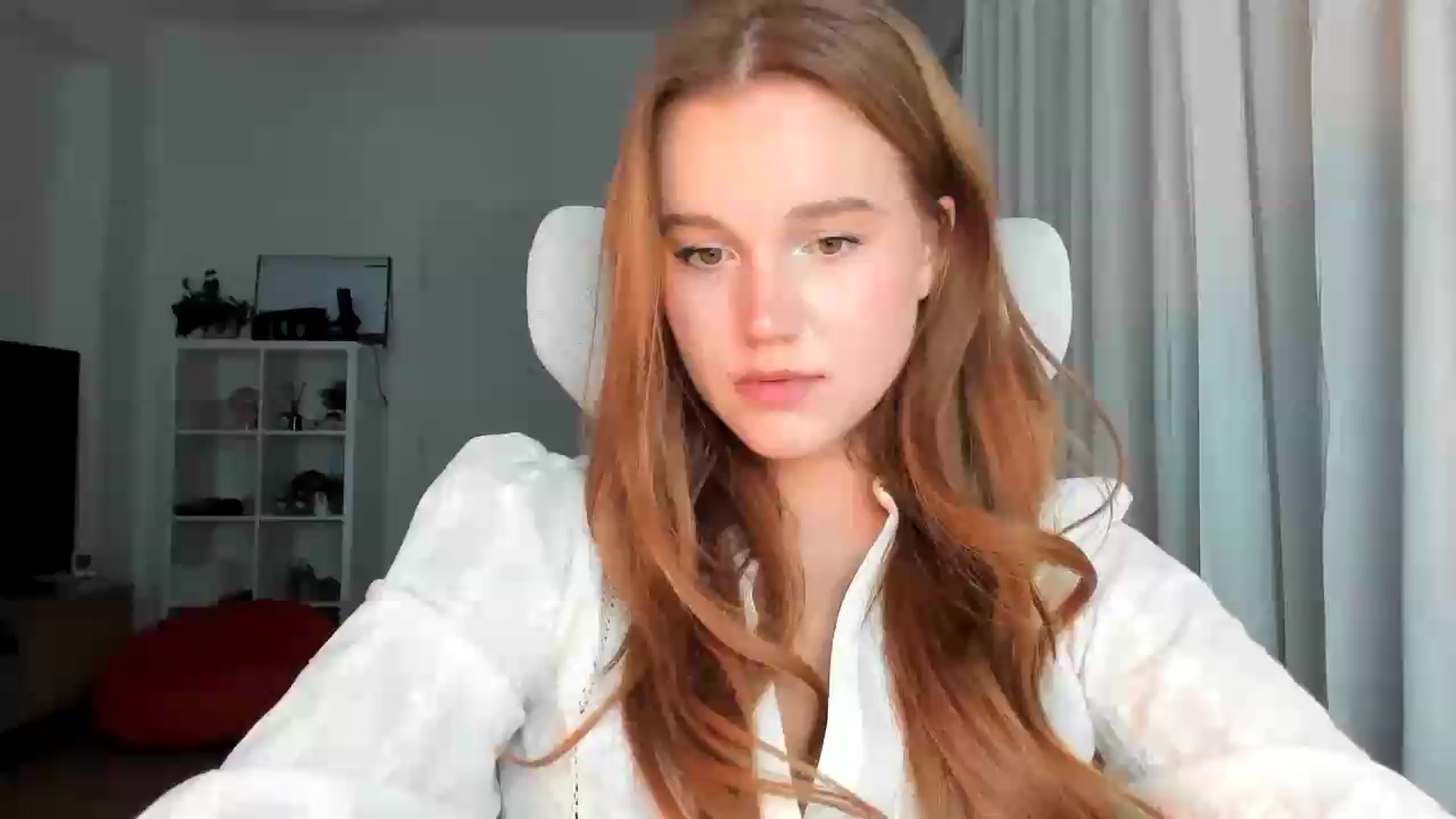 Gallery image thumbnail from lisa_lisa's myfreecams stream on, 09/01/2026, 19:04 image 20 of 20