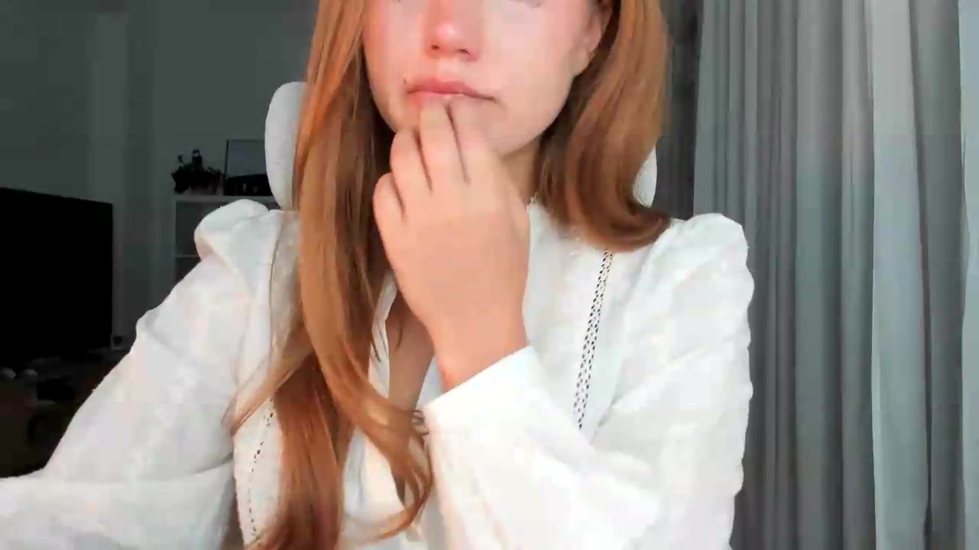 Gallery image thumbnail from lisa_lisa's myfreecams stream on, 09/01/2026, 20:44 image 15 of 20