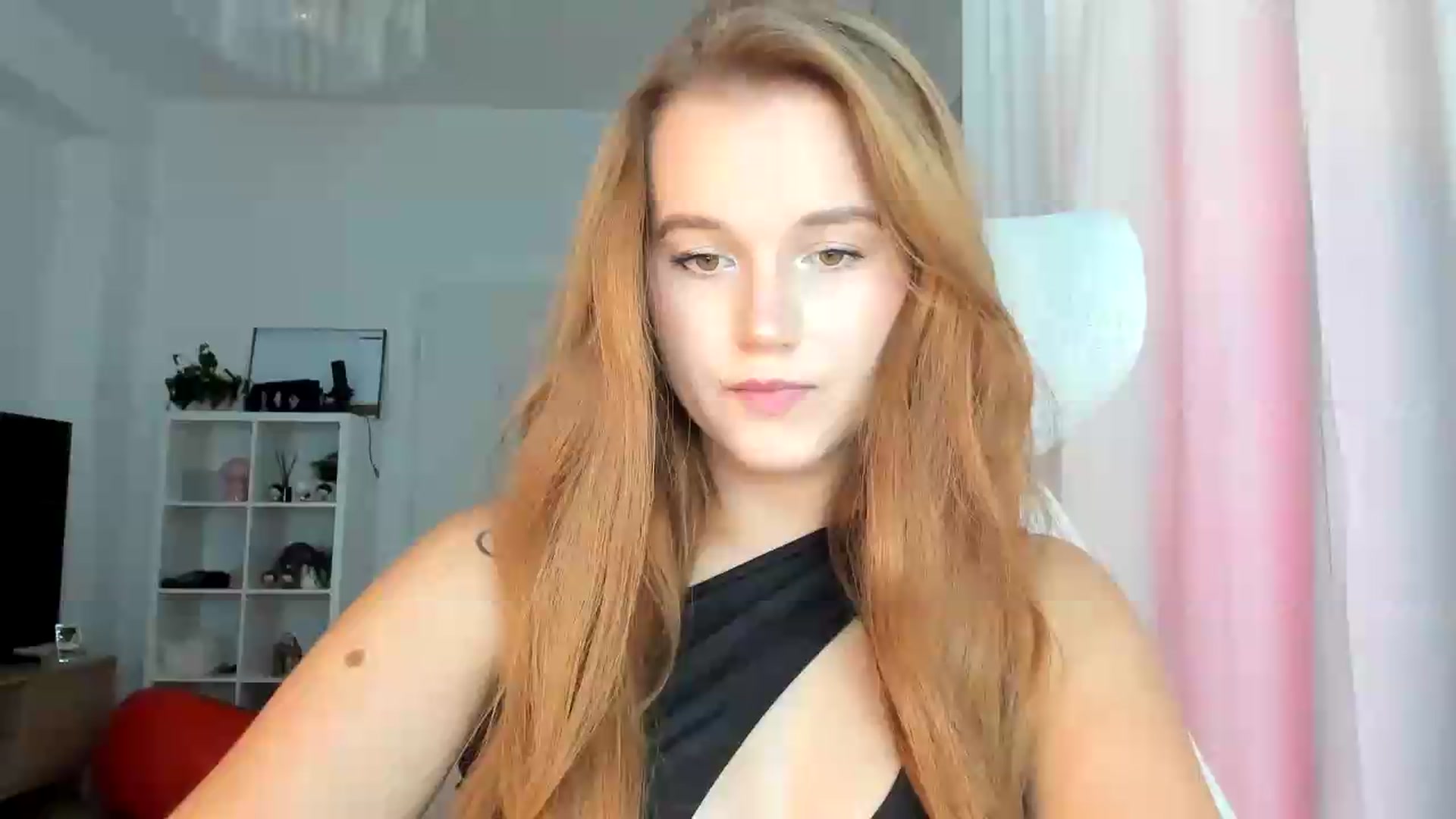 Gallery image thumbnail from lisa_lisa's myfreecams stream on, 09/04/2026, 13:58 image 1 of 20
