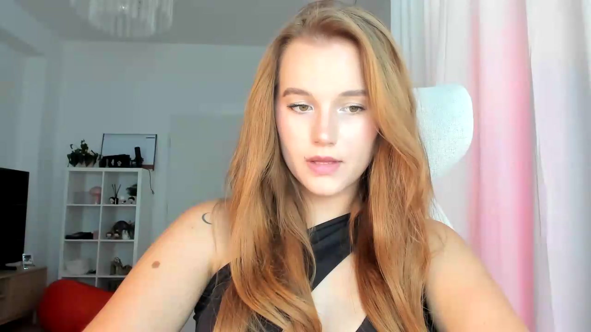 Gallery image thumbnail from lisa_lisa's myfreecams stream on, 09/04/2026, 13:58 image 3 of 20