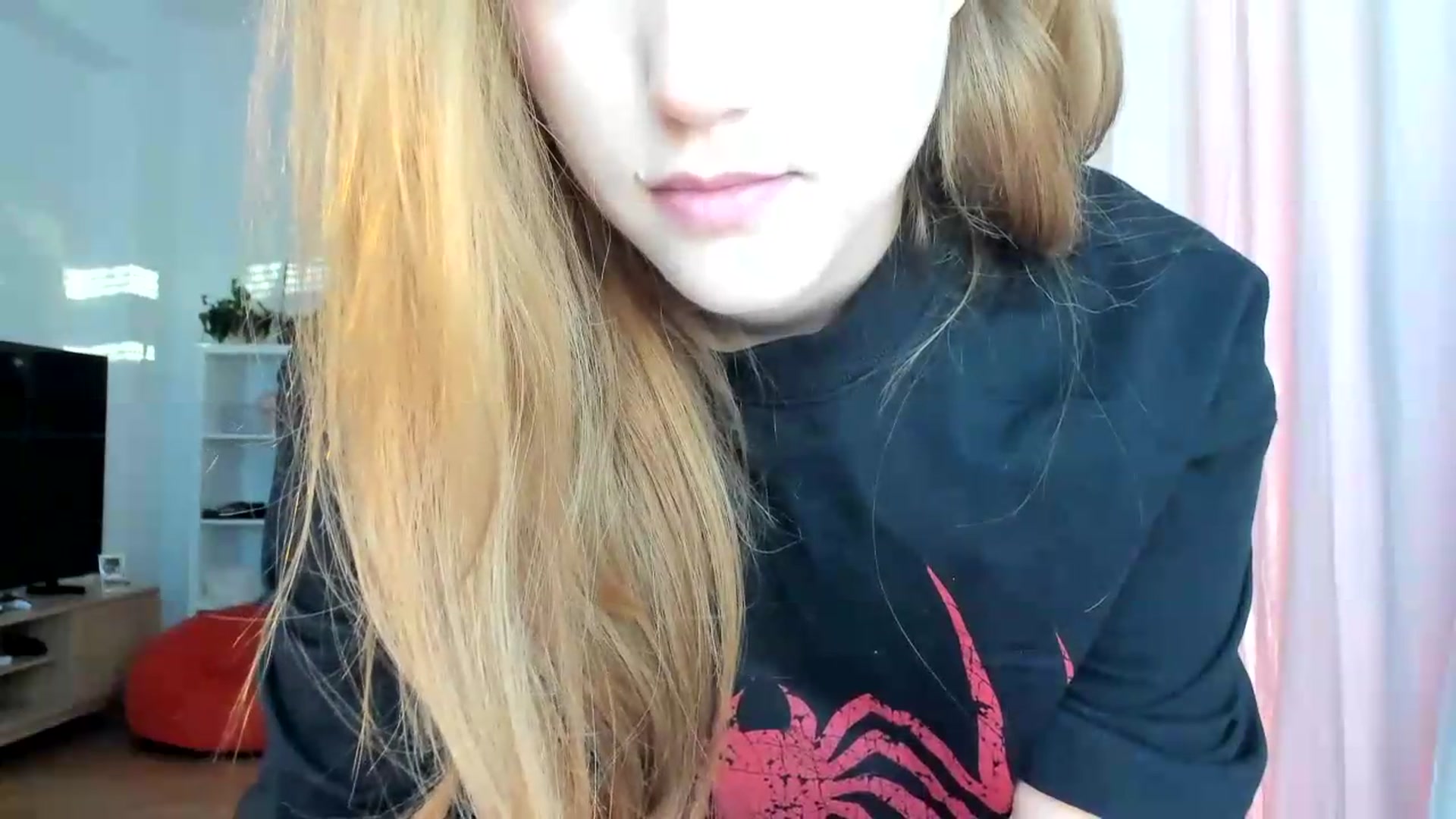 Gallery image thumbnail from lisa_lisa's myfreecams stream on, 09/05/2026, 17:03 image 8 of 20
