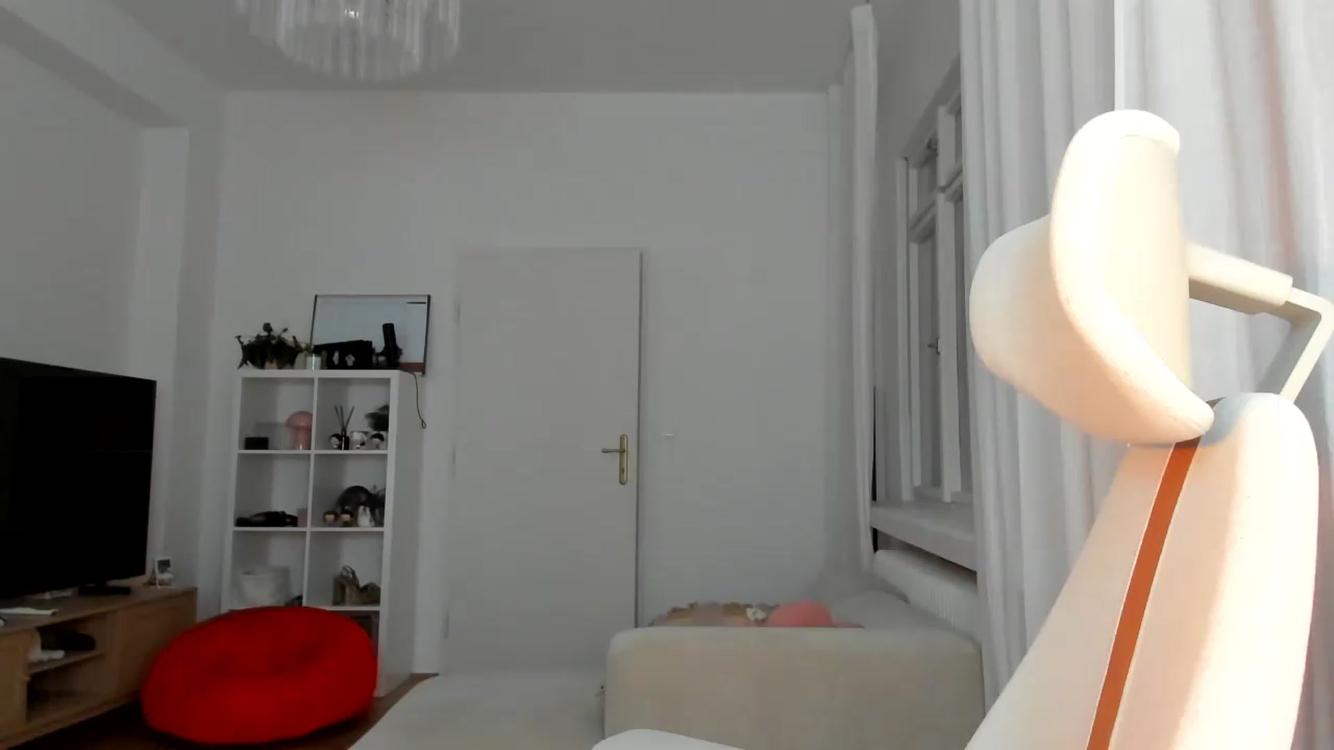 Gallery image thumbnail from lisa_lisa's myfreecams stream on, 09/18/2026, 16:55 image 13 of 20
