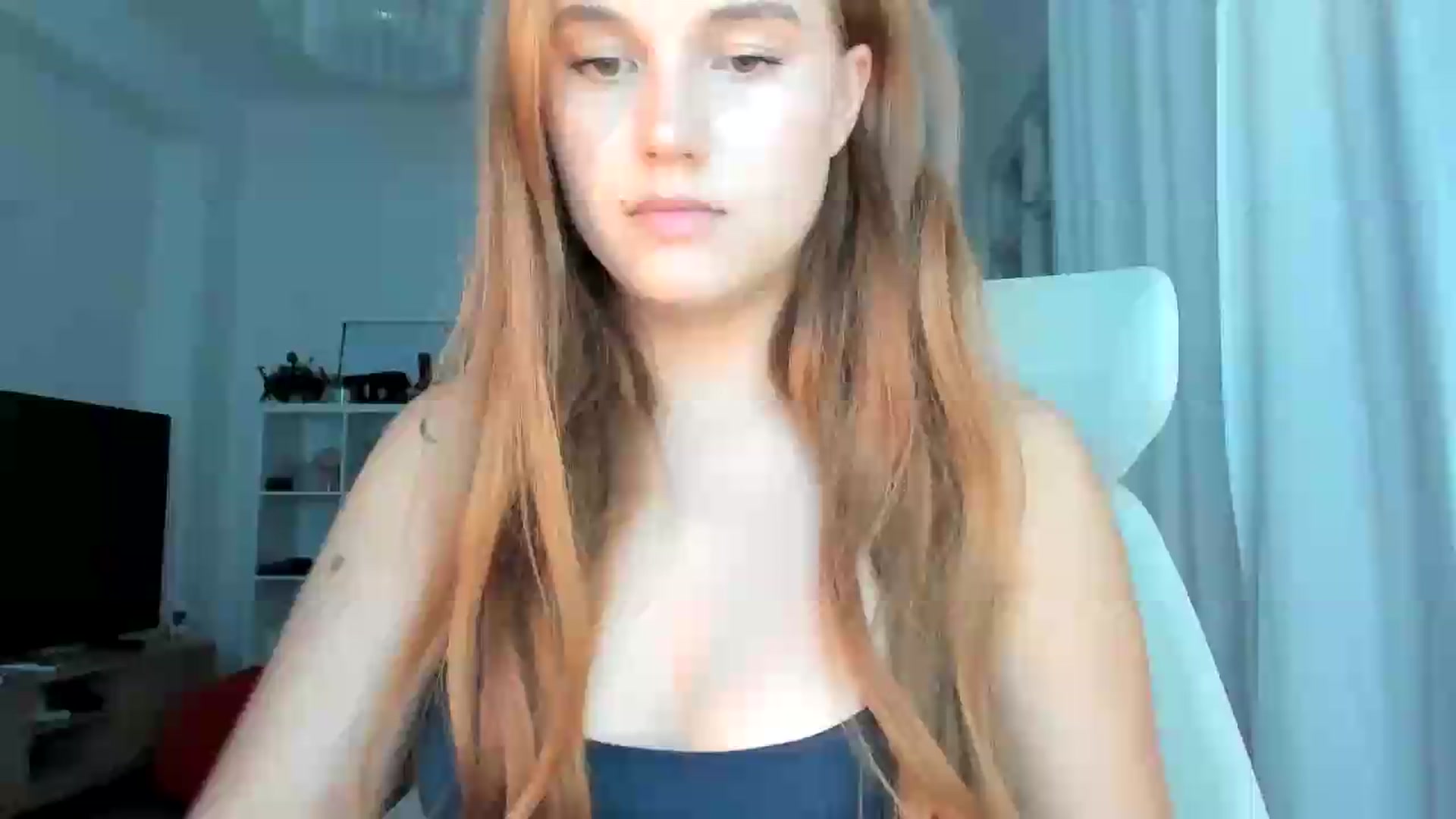Gallery image thumbnail from lisa_lisa's myfreecams stream on, 09/18/2026, 16:55 image 11 of 20