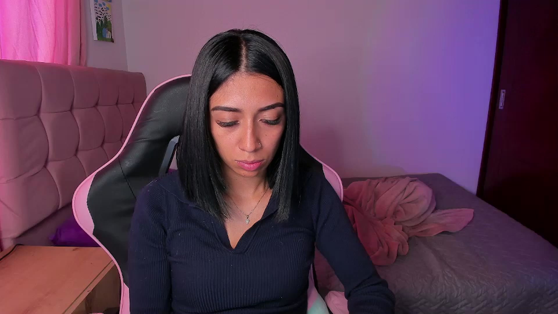 Gallery image thumbnail from lissameeow's myfreecams stream on, 04/11/2026, 12:59 image 11 of 20