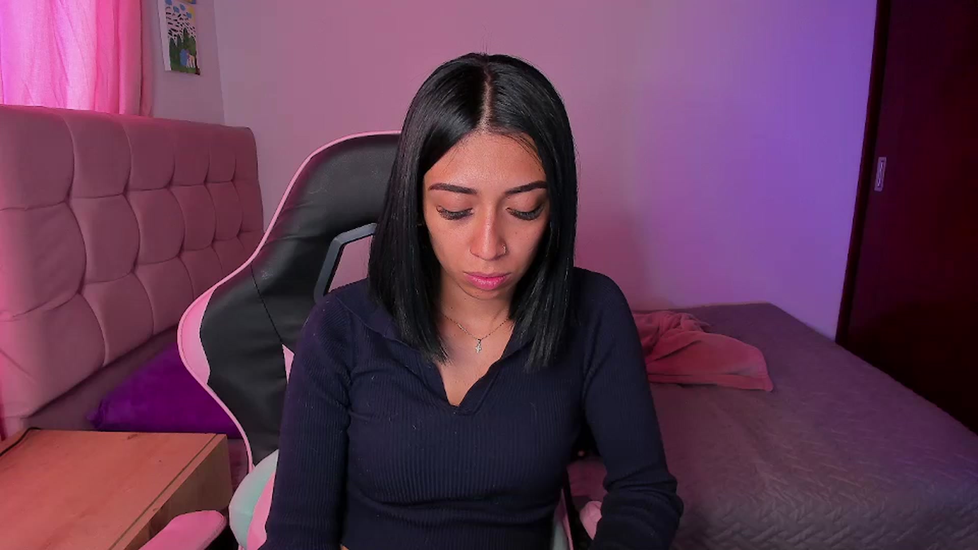 Gallery image thumbnail from lissameeow's myfreecams stream on, 04/11/2026, 12:59 image 17 of 20