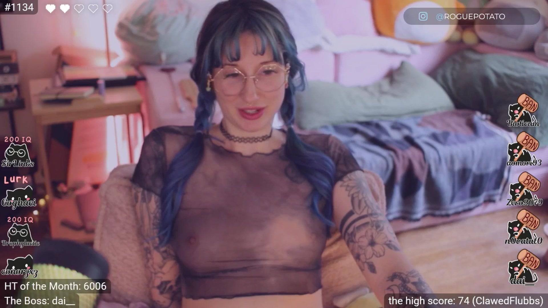 Gallery image thumbnail from little_crow's myfreecams stream on, 02/28/2026, 20:02 image 6 of 20