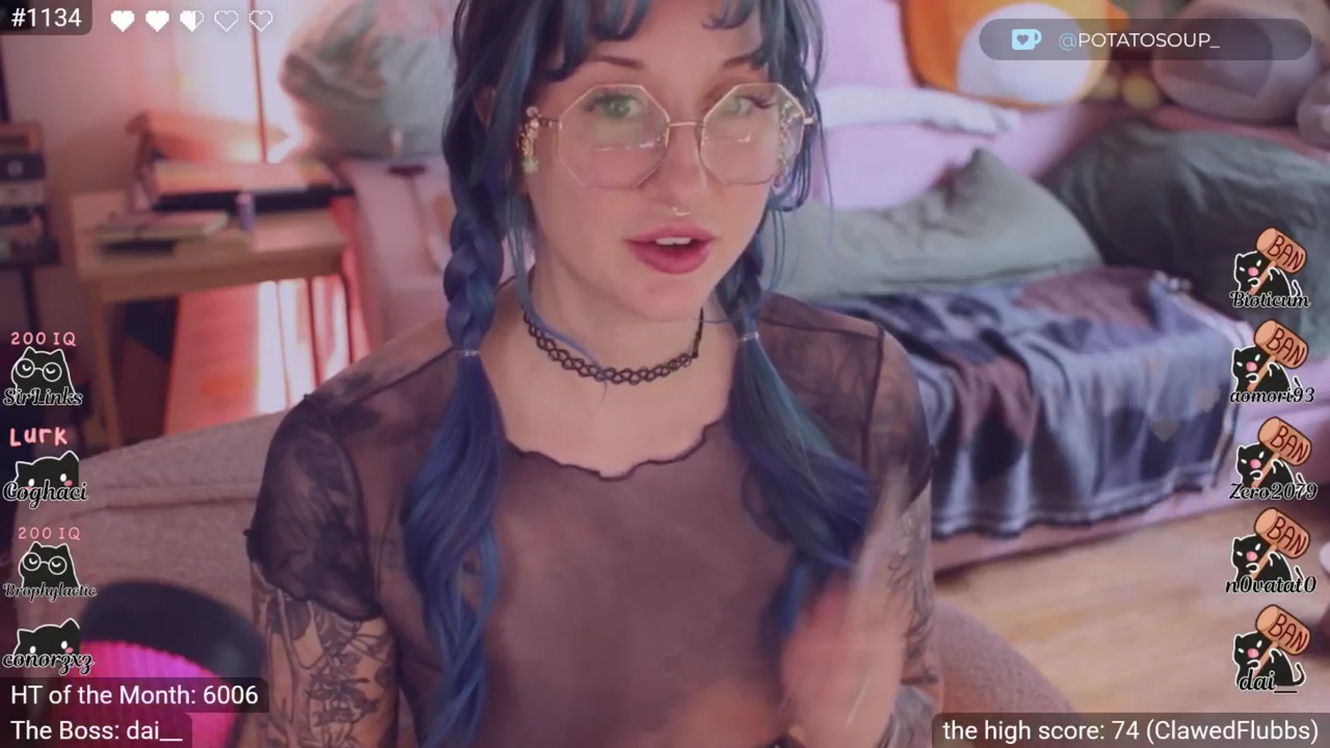 Gallery image thumbnail from little_crow's myfreecams stream on, 02/28/2026, 20:02 image 4 of 20