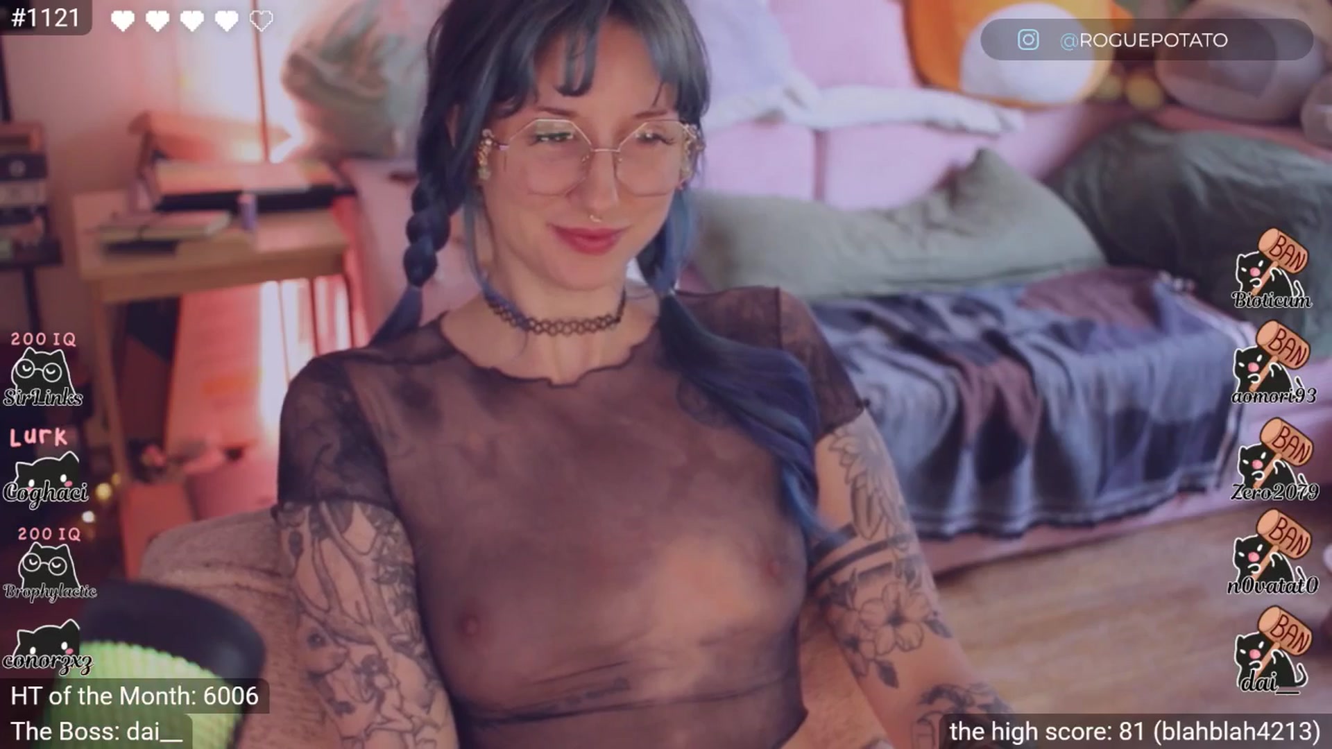 Gallery image thumbnail from little_crow's myfreecams stream on, 02/28/2026, 20:02 image 15 of 20