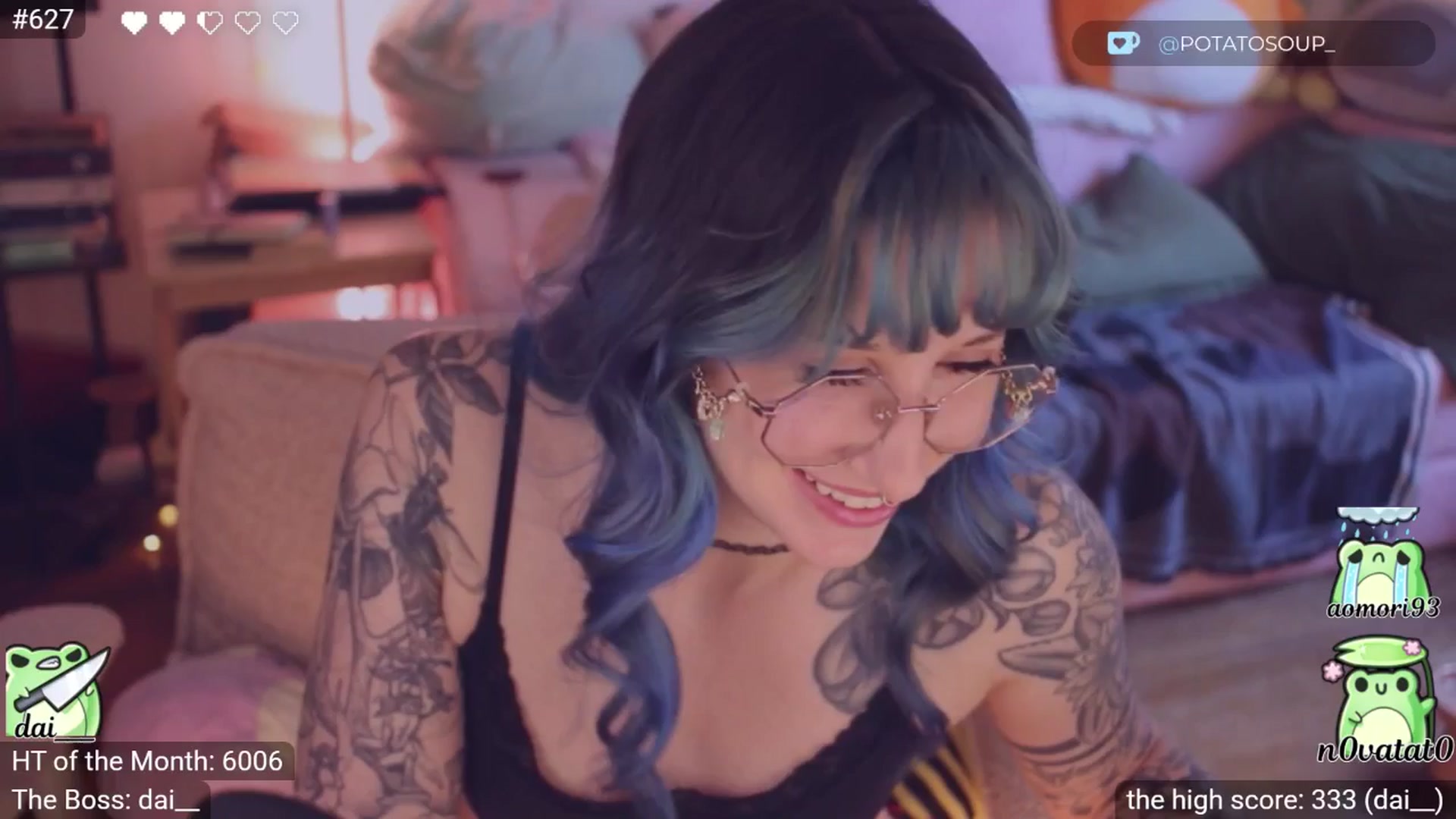 Gallery image thumbnail from little_crow's myfreecams stream on, 03/01/2026, 21:27 image 4 of 20