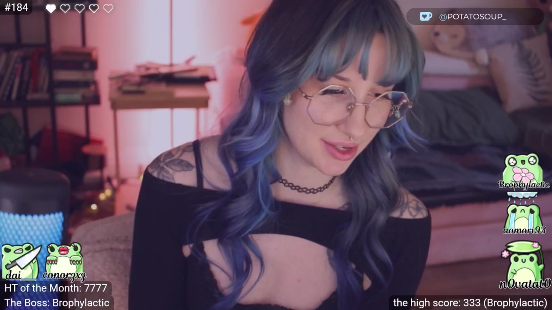 Gallery image thumbnail from little_crow's myfreecams stream on, 03/06/2026, 01:48 image 10 of 20
