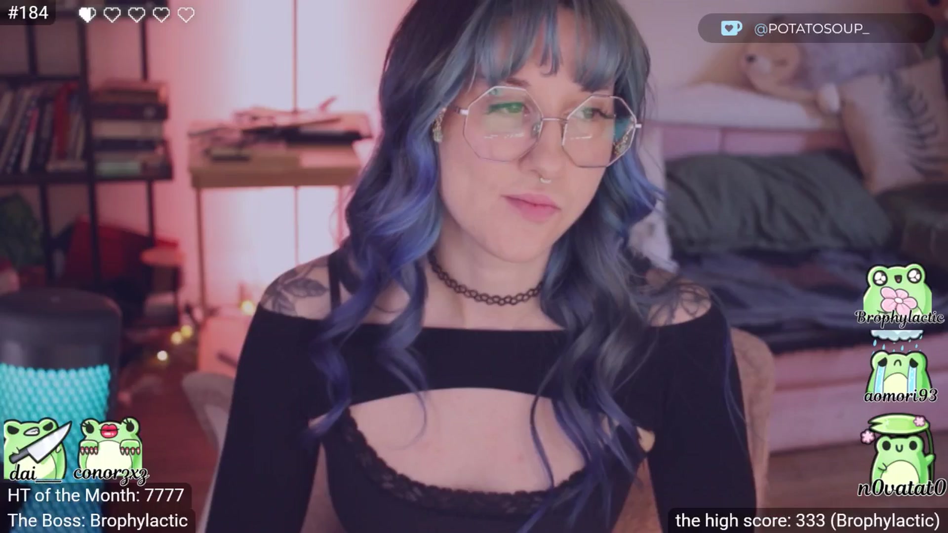 Gallery image thumbnail from little_crow's myfreecams stream on, 03/06/2026, 01:48 image 7 of 20