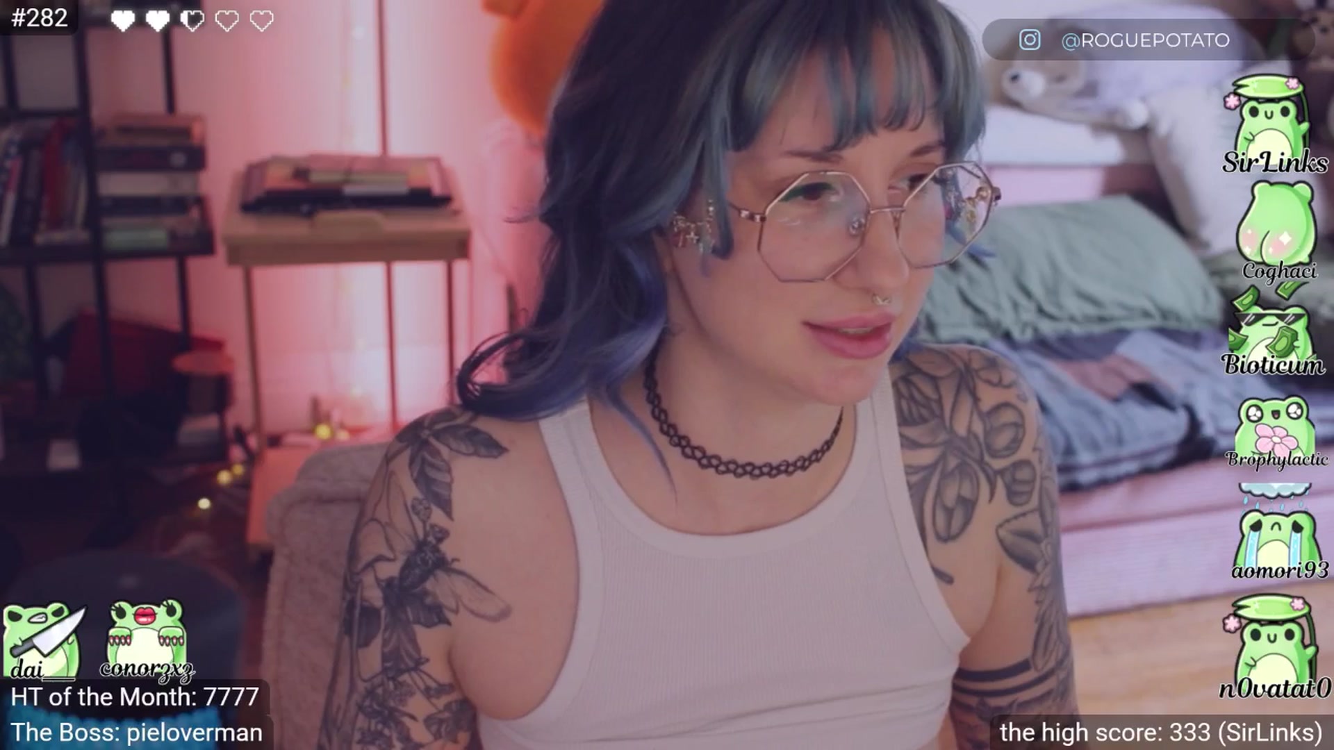 Gallery image thumbnail from little_crow's myfreecams stream on, 03/08/2026, 23:12 image 18 of 20